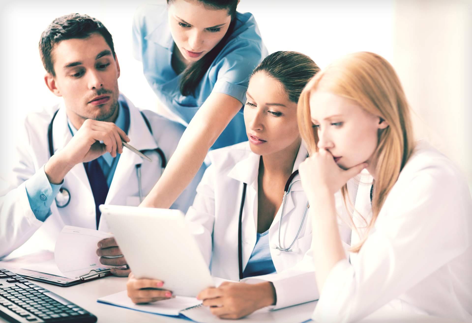Enfermería Evidente lanza su primer manual sobre inyección intramuscular