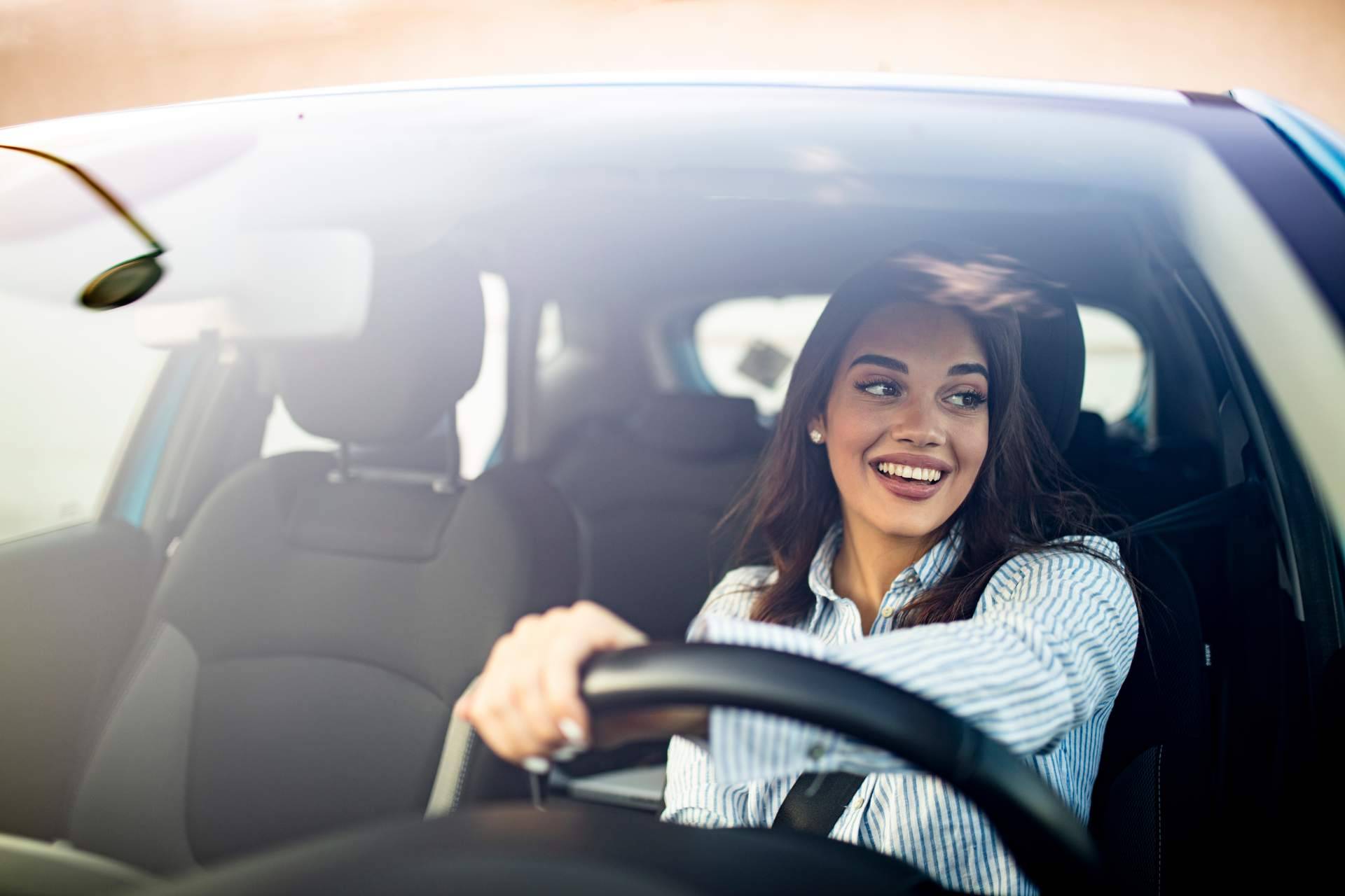 Renting Plus, una empresa especializada en renting en España que ha alcanzado los 3000 coches entregados