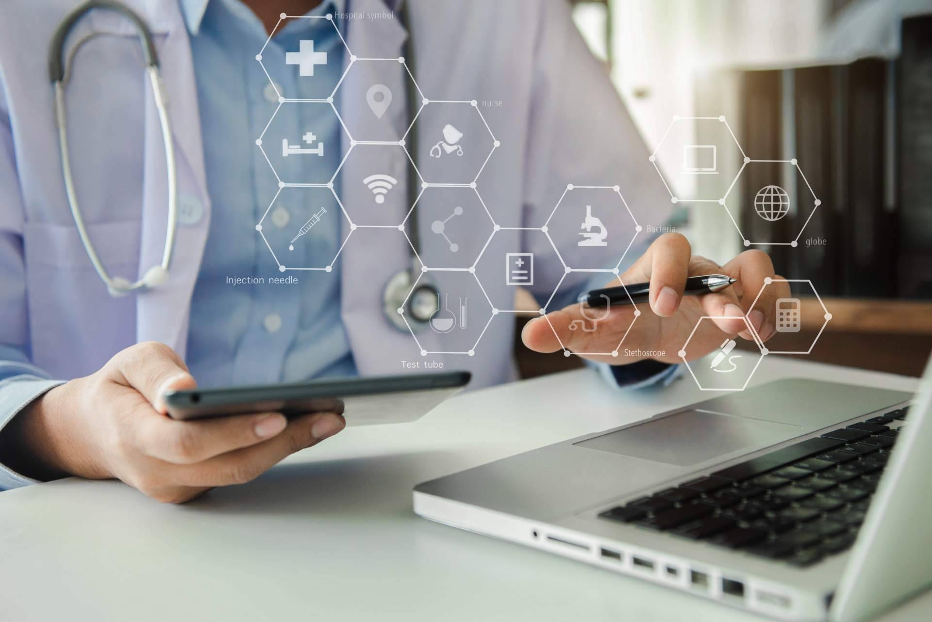 Las ventajas de la implementación de tecnología en los hospitales y centros sanitarios