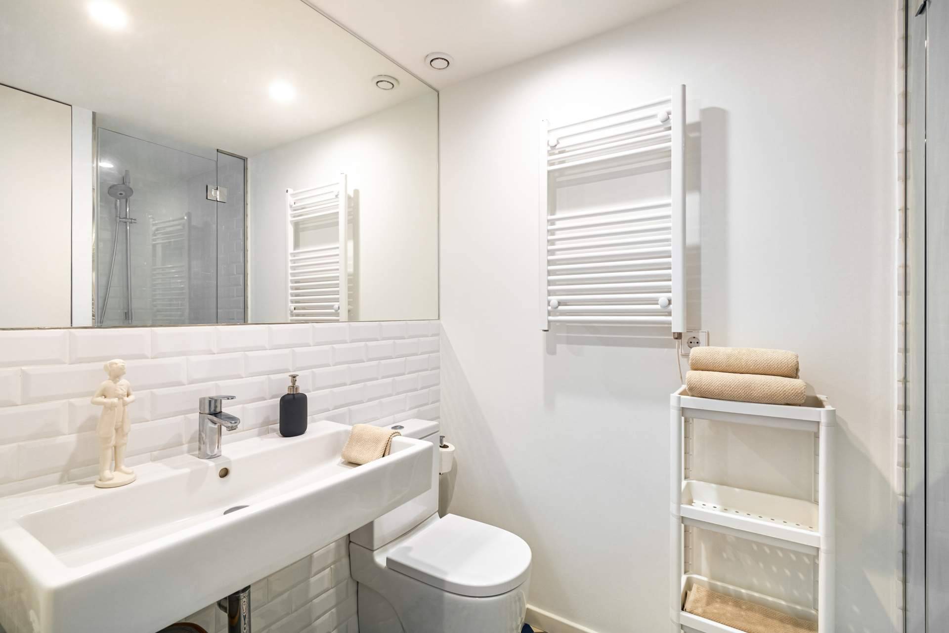 Reformas de Baños Madrid ofrece mejoras de baños en espacios pequeños
