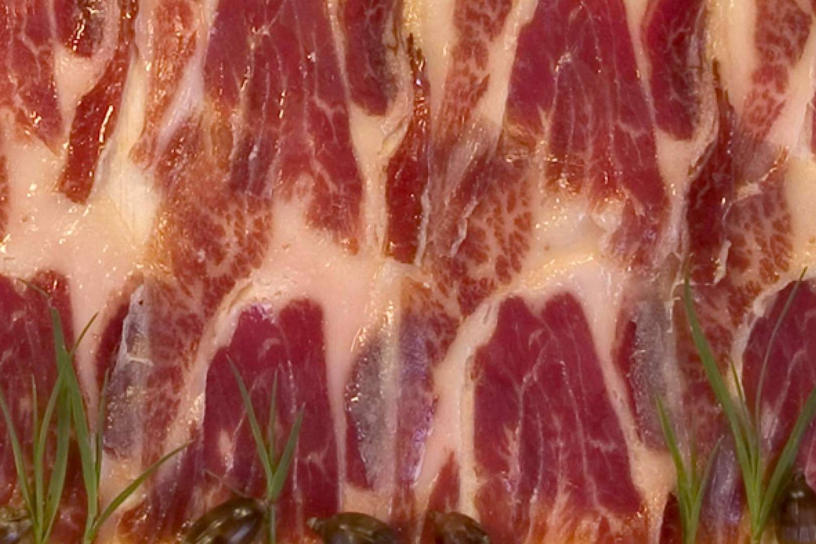 Jamón y embutidos de cerdo ibérico de bellota en País de Quercus para las cestas de Navidad