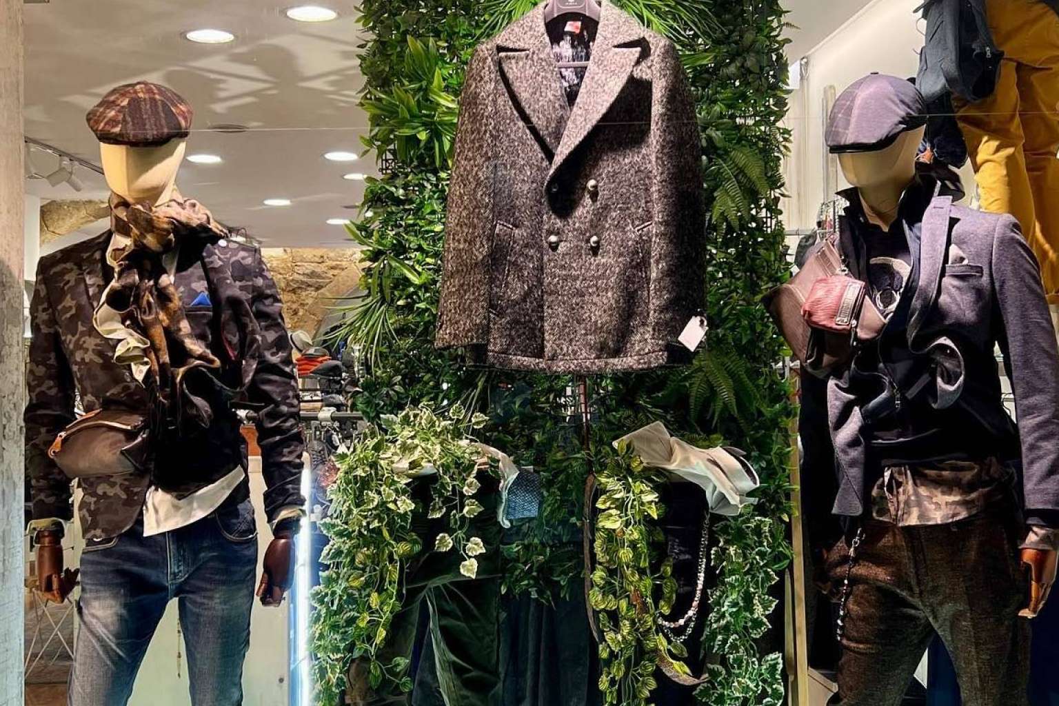 La tienda de ropa en Barcelona que explica la importancia de la moda de diseño y proximidad, Aragaza