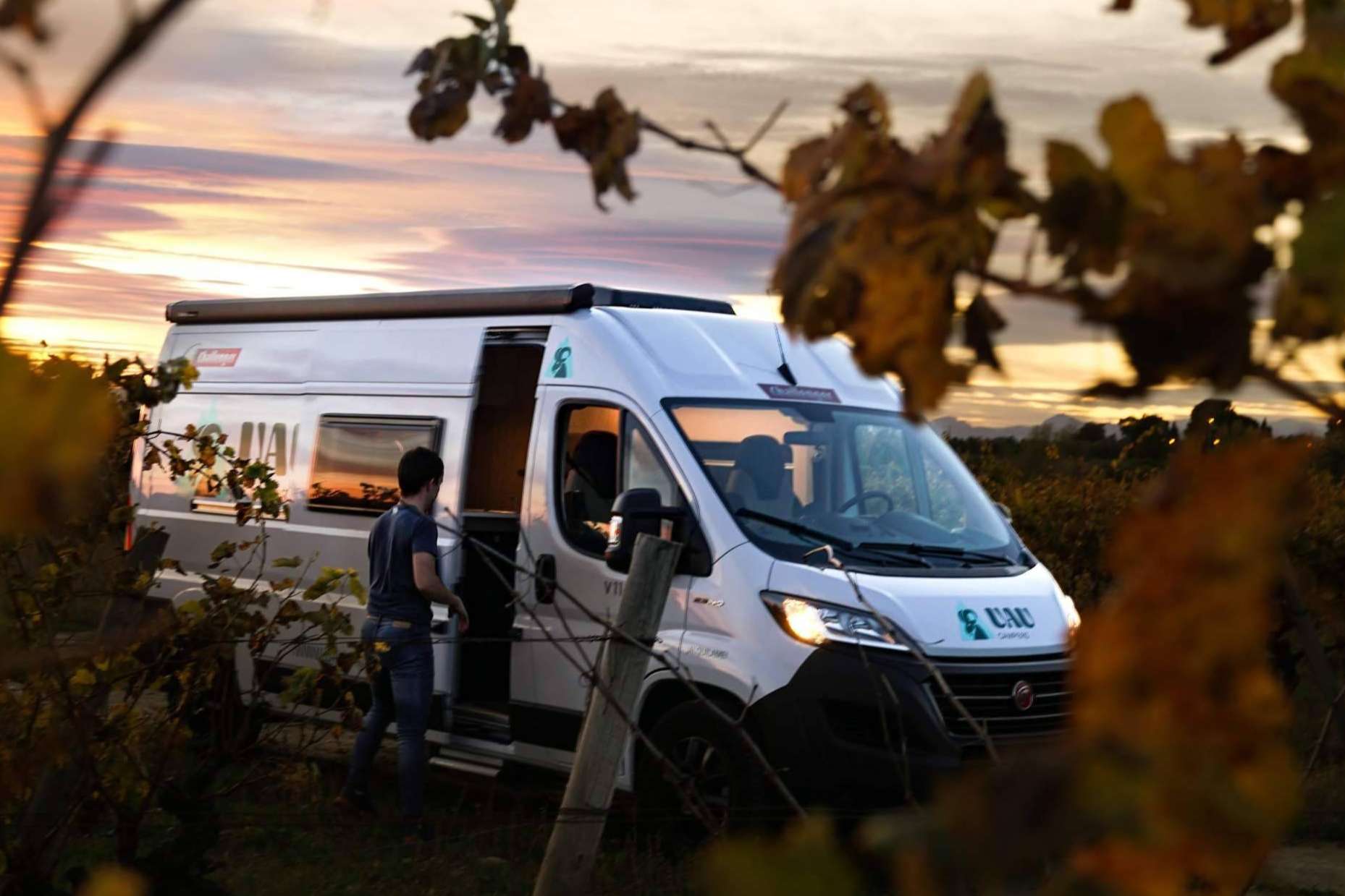 UAU Campers, alquilar autocaravanas prácticas, cómodas y completamente equipadas en Barcelona y Girona