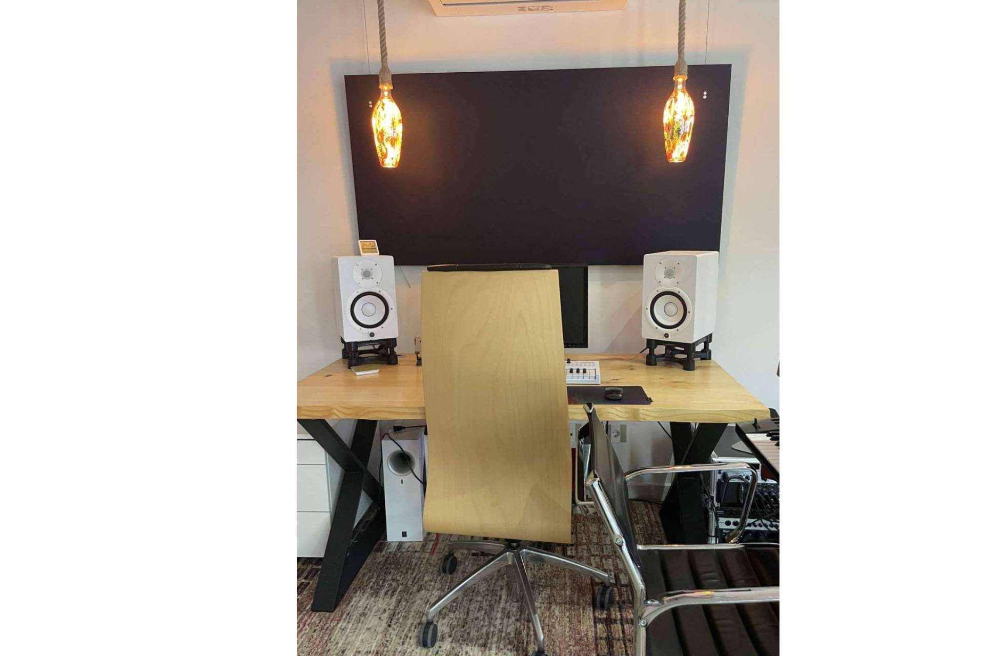 Una experiencia de audio tridimensional en el estudio de producción musical Dolby Atmos de Palmland Studio