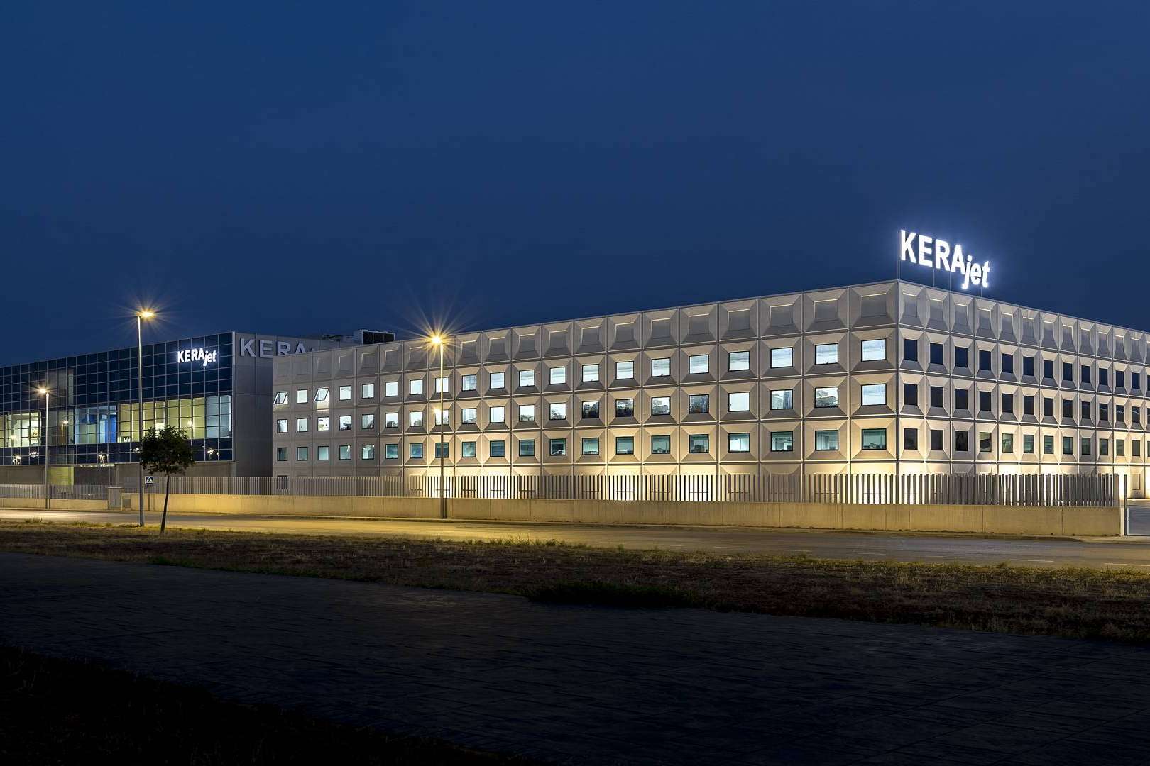En SIMA, KERAjet presenta su innovador sistema de impresión de cerámica digital