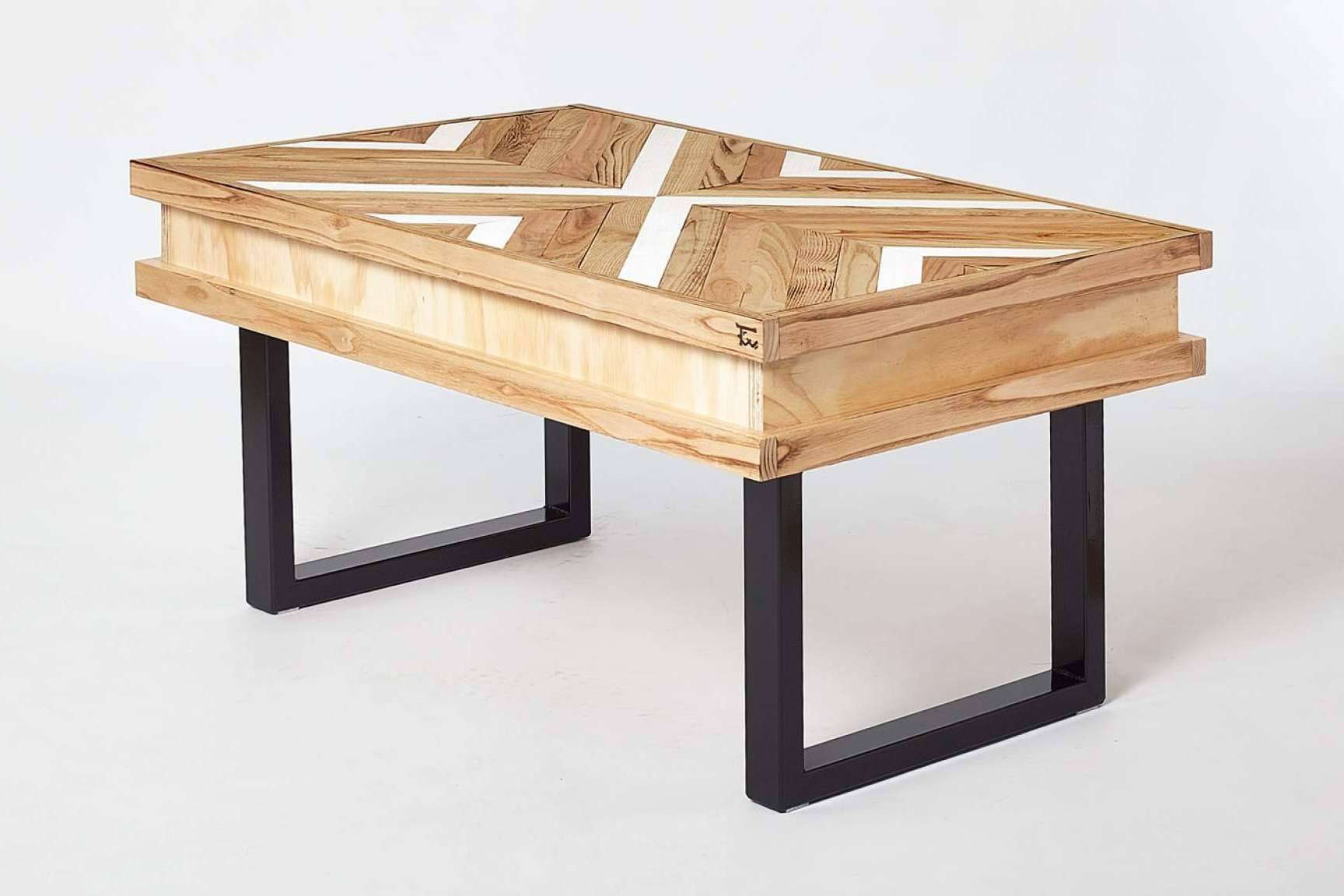 TrueWood dispone de muebles de madera y otros productos de decoración con materiales 100 % naturales y hechos a mano