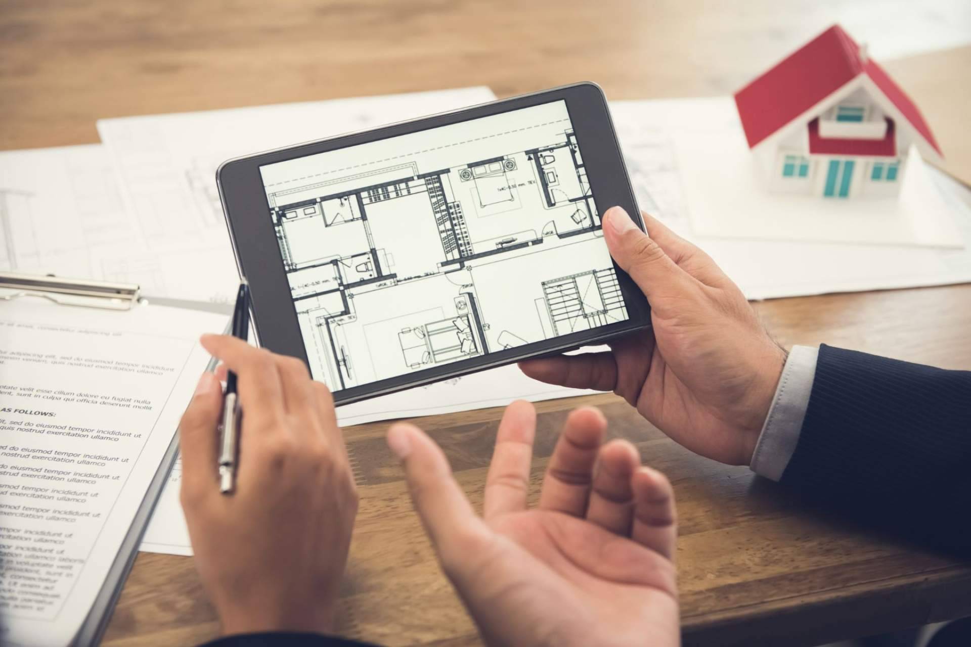 De agente a director inmobiliario con el curso de Dirección Inmobiliaria y Gestión de Hipotecas de Surge