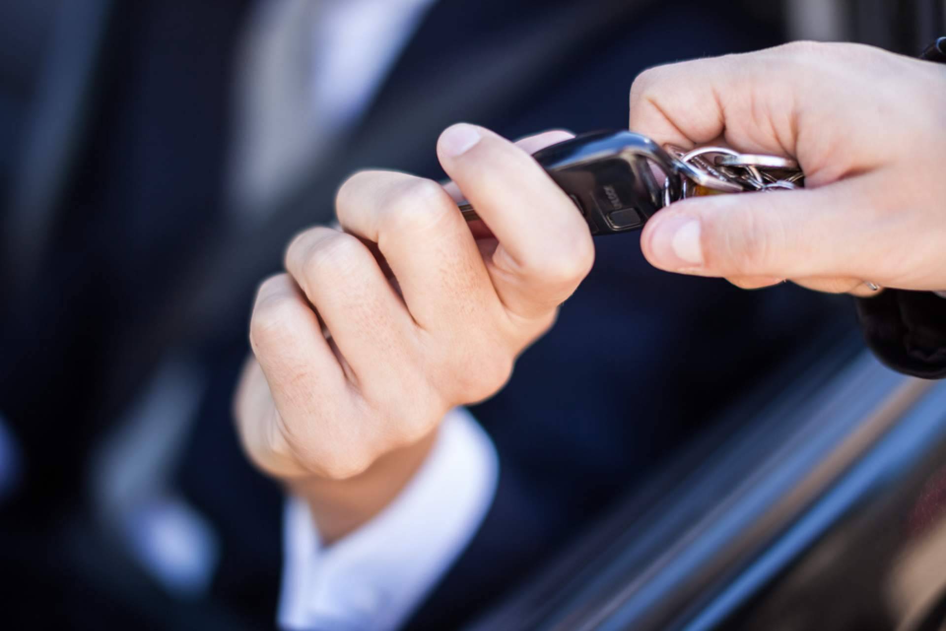 Coche Renting proporciona una oportunidad a las personas en listas de ASNEF