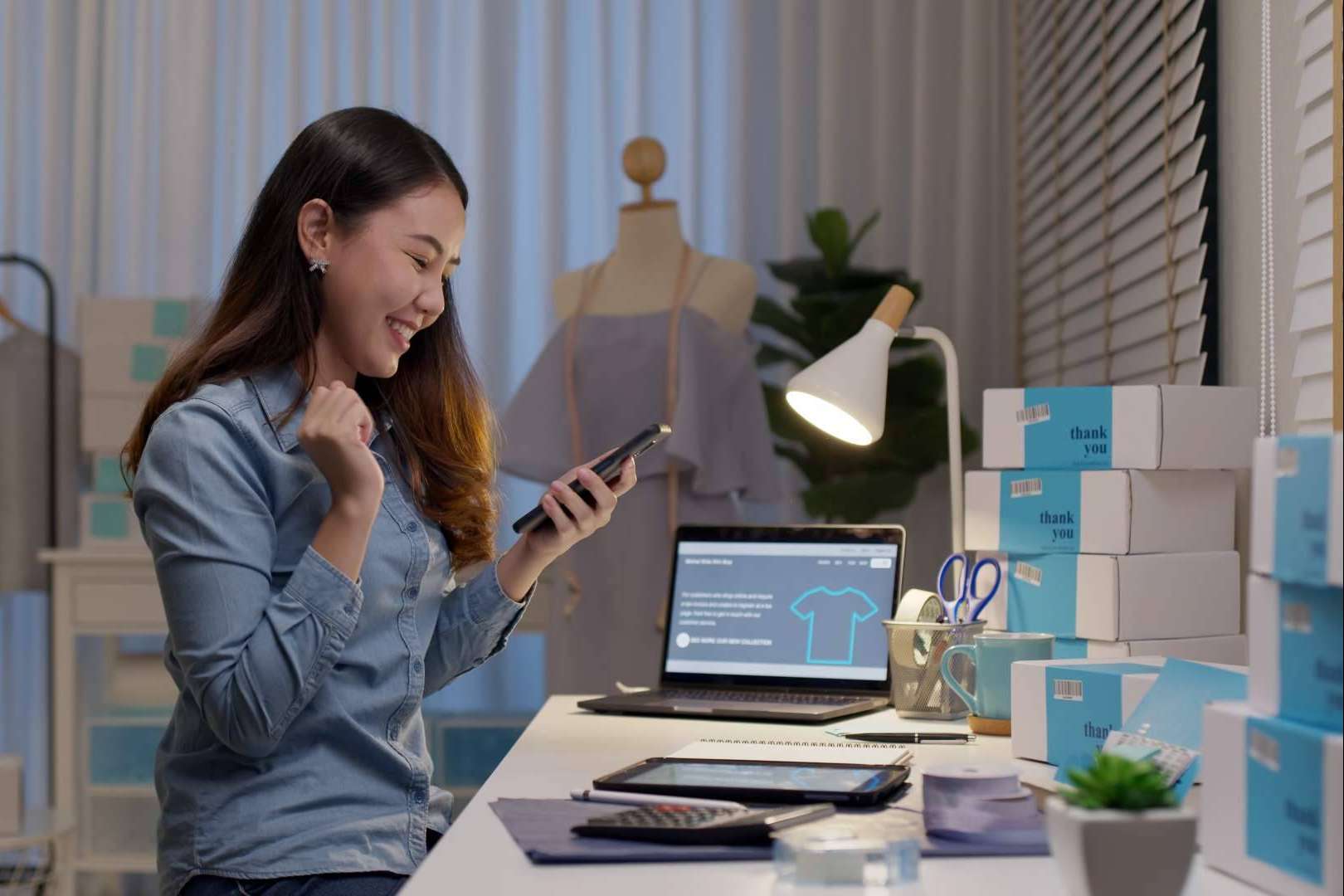 Cajas de devoluciones de Amazon, la oportunidad de emprender online creando tiendas en línea