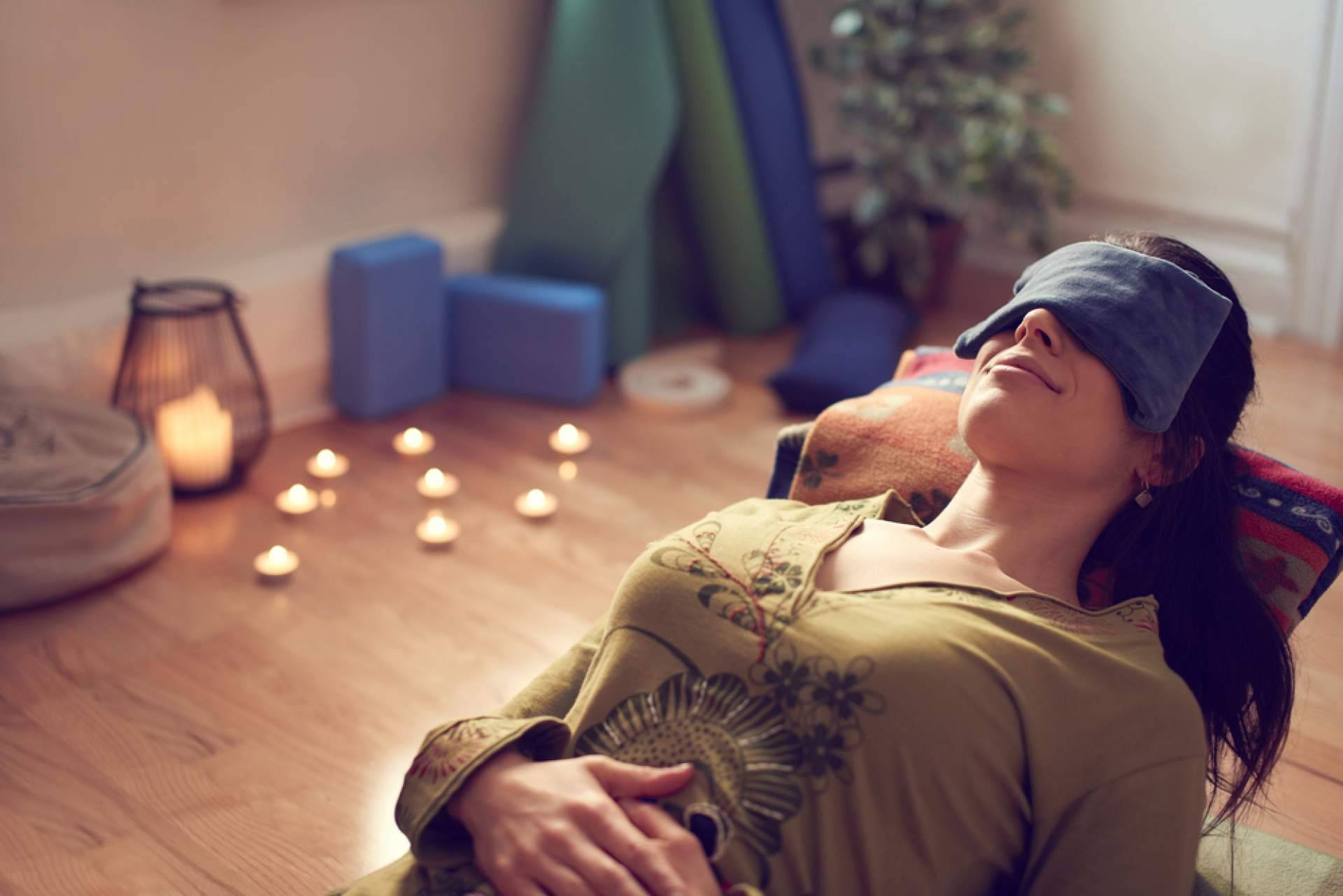 Los beneficios del yoga terapéutico, de la mano de Shakandi