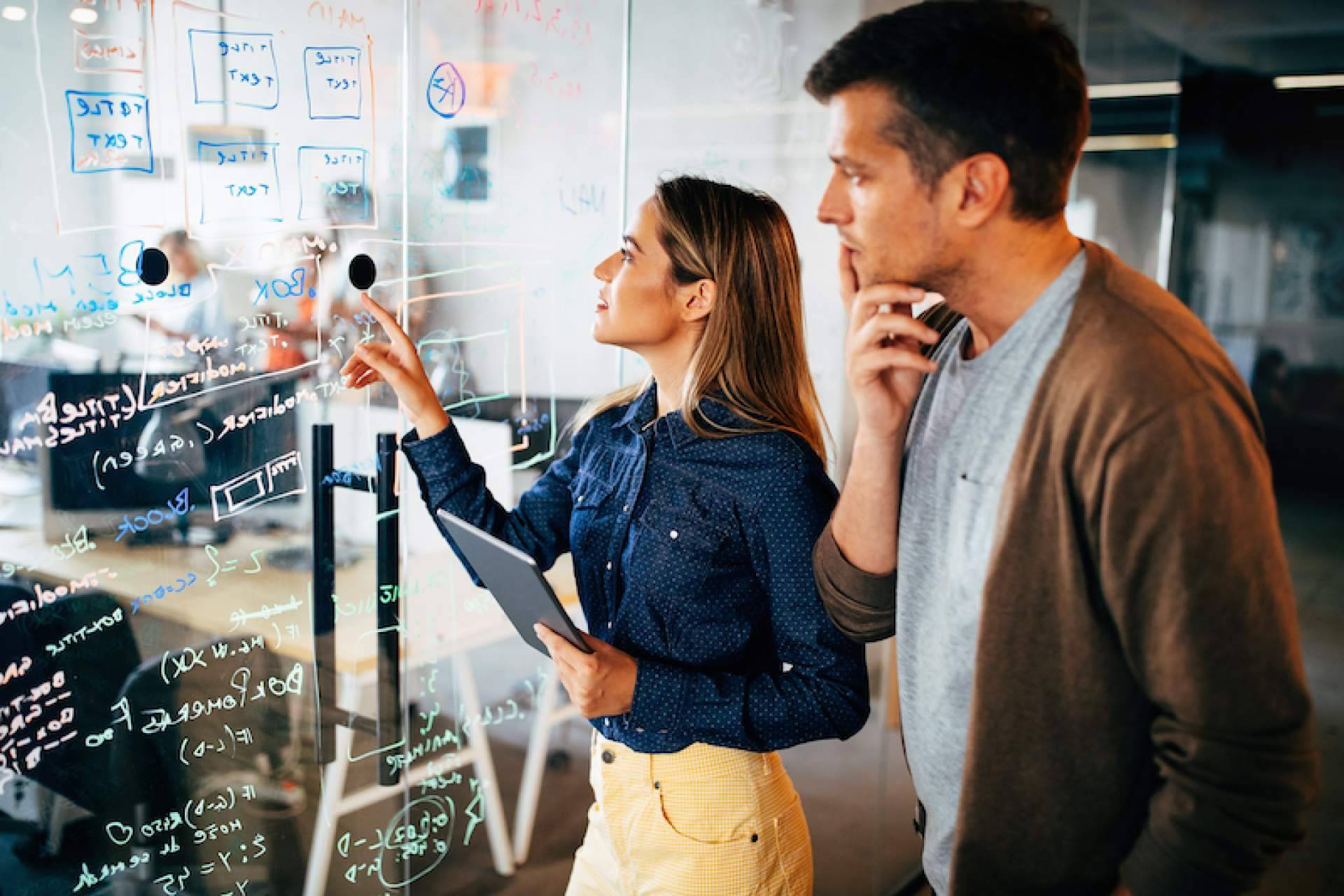 Las claves para crear una buena estrategia digital, con Cierzo Digital