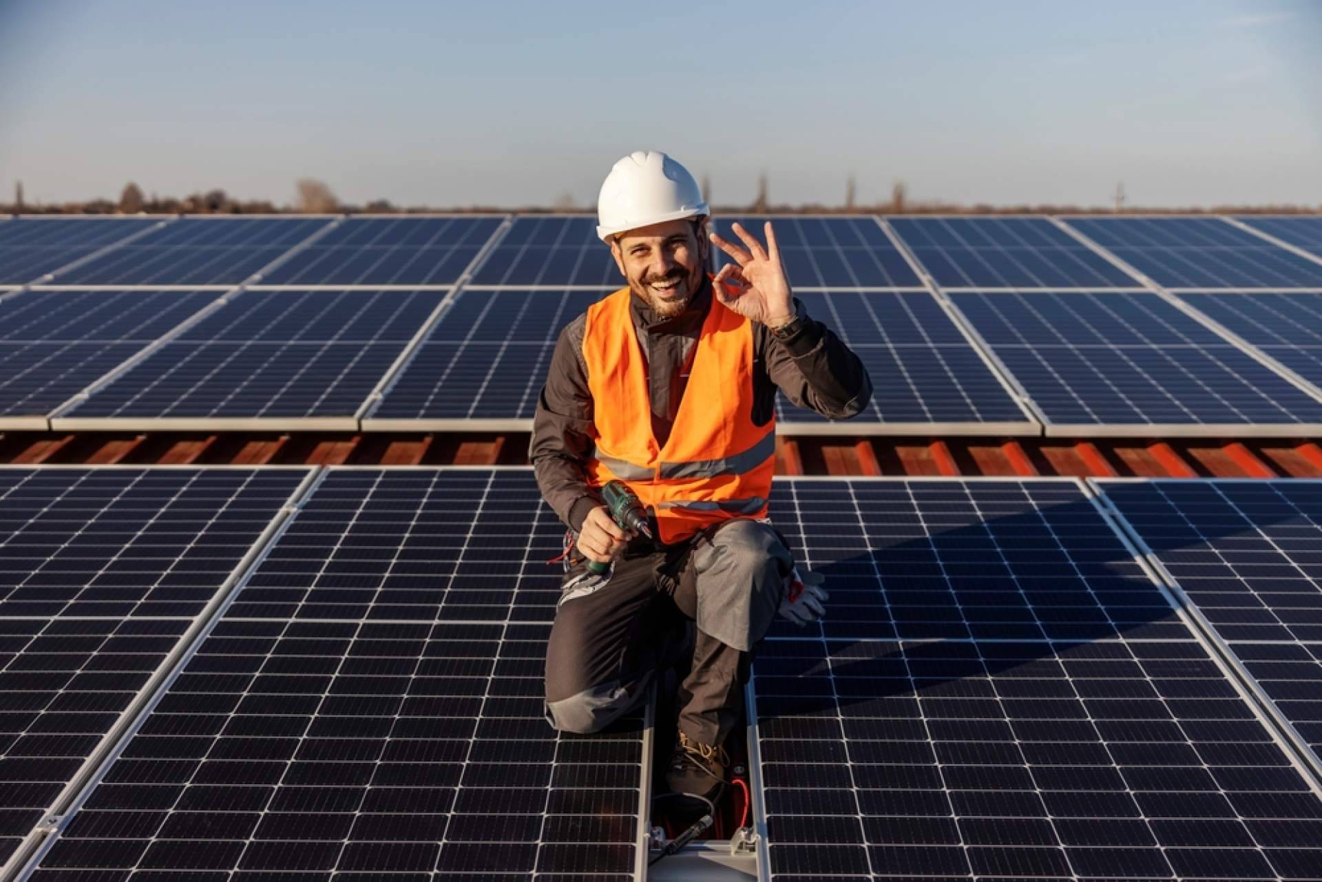 ¿Cuánto se ahorra instalando placas solares en casa de la mano de AmagiSolar?