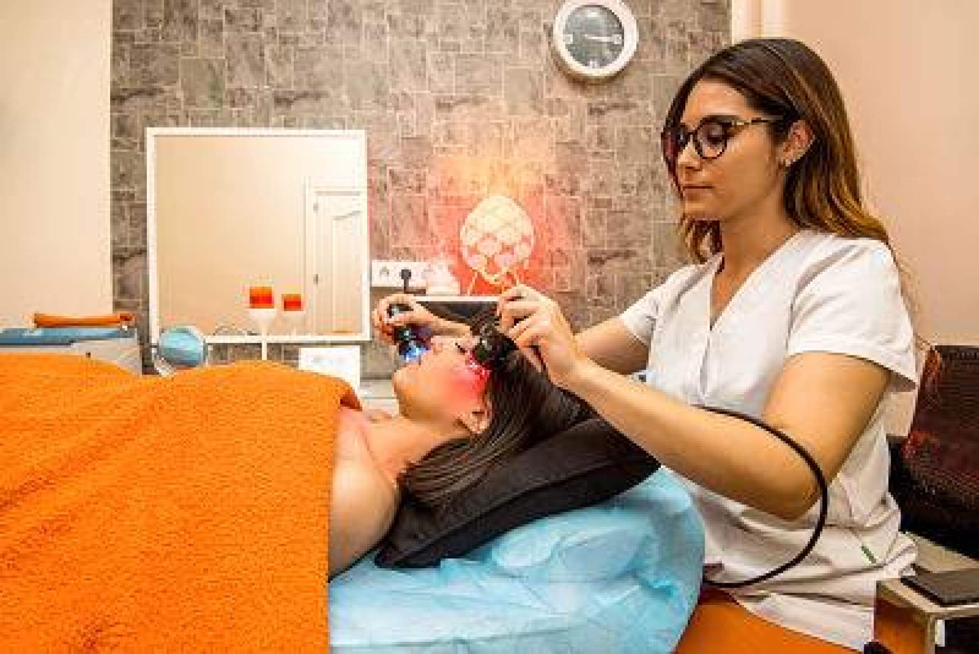 Clínica Capilar Laura Agrelo informa respecto a la mesoterapia capilar