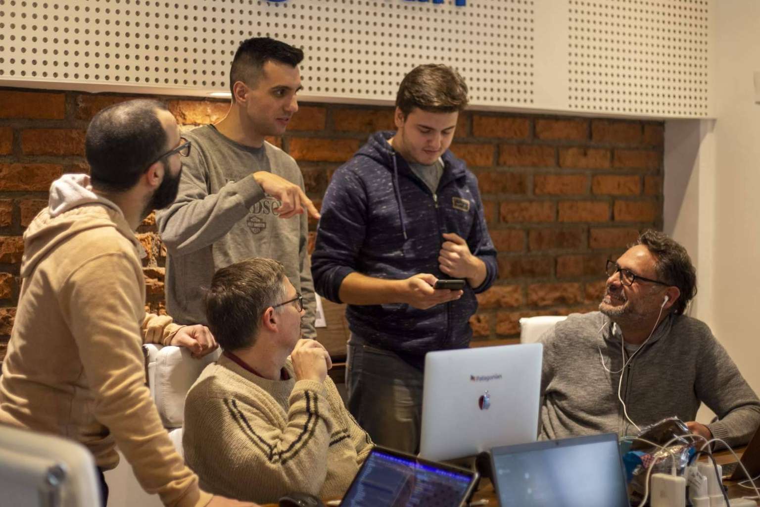 ¿Cómo puede ayudar la Inteligencia Artificial a una empresa?, con Patagonian