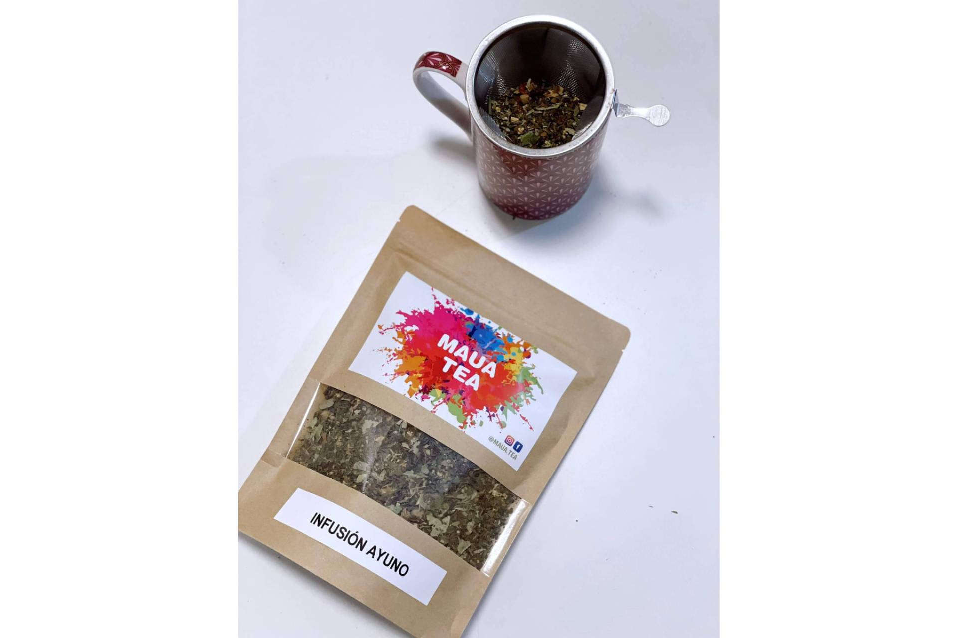 Sebastián, el nutricionista, está arrasando con su marca de infusiones y tés Maua Tea