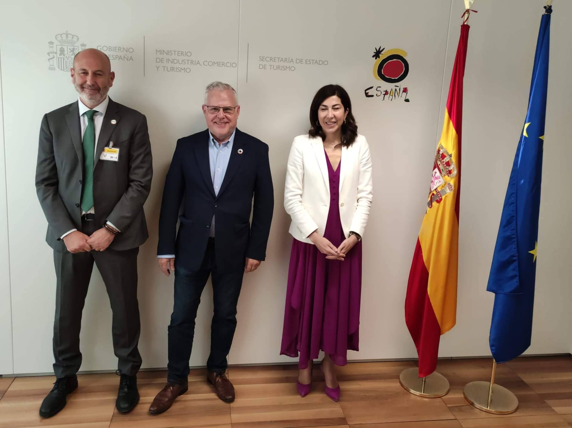 La AMT Sol y Playa traslada a la Secretaría de Estado su propuesta de definición de Municipio Turístico para mejorar su financiación