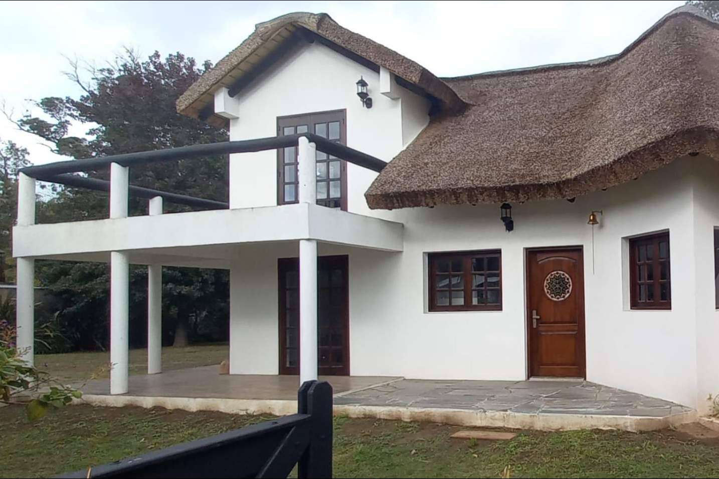 La empresa constructora Estudio Pinares se encuentra en Punta del Este, Uruguay