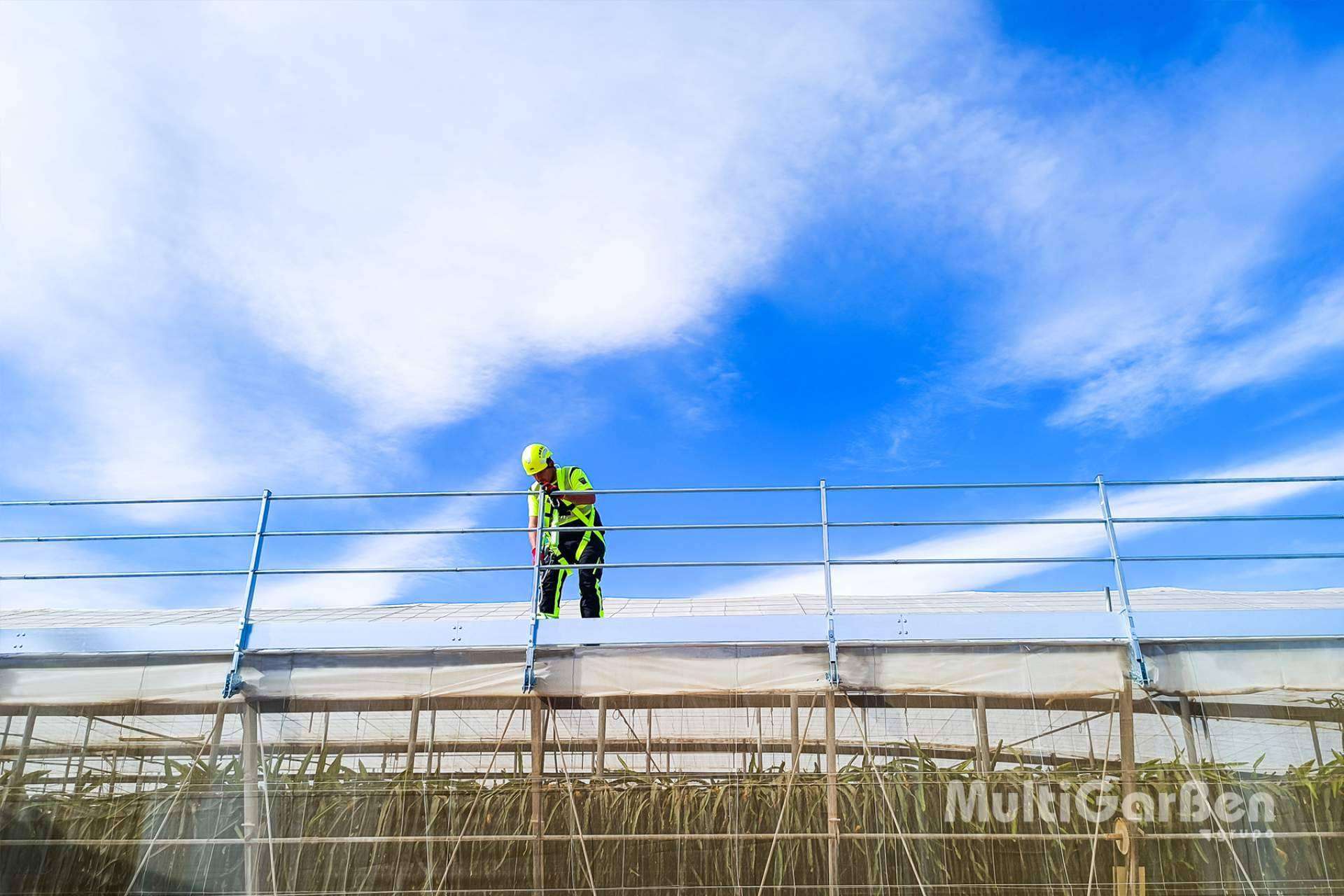 Sistemas de seguridad para la construcción y mantenimiento de invernaderos, por MultiGarBen