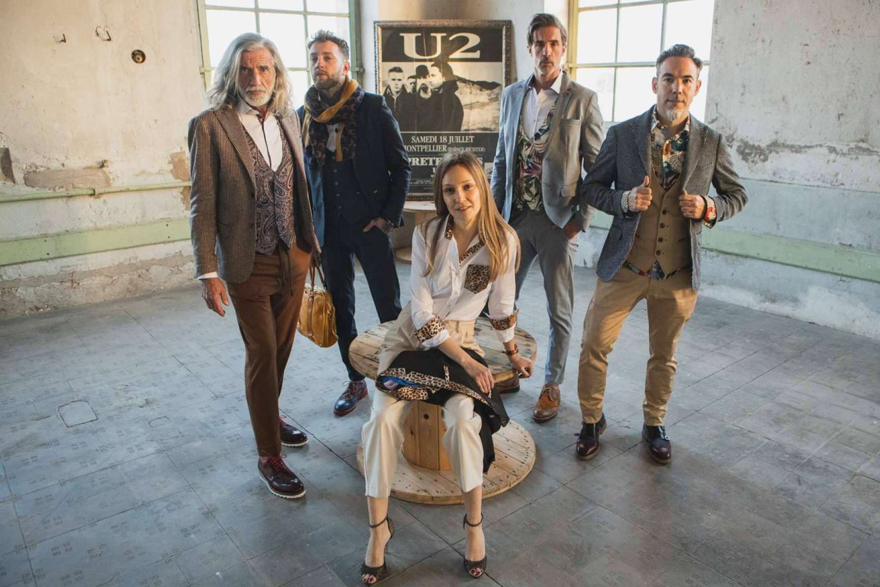 A la última moda con las shirts estampadas de Aragaza