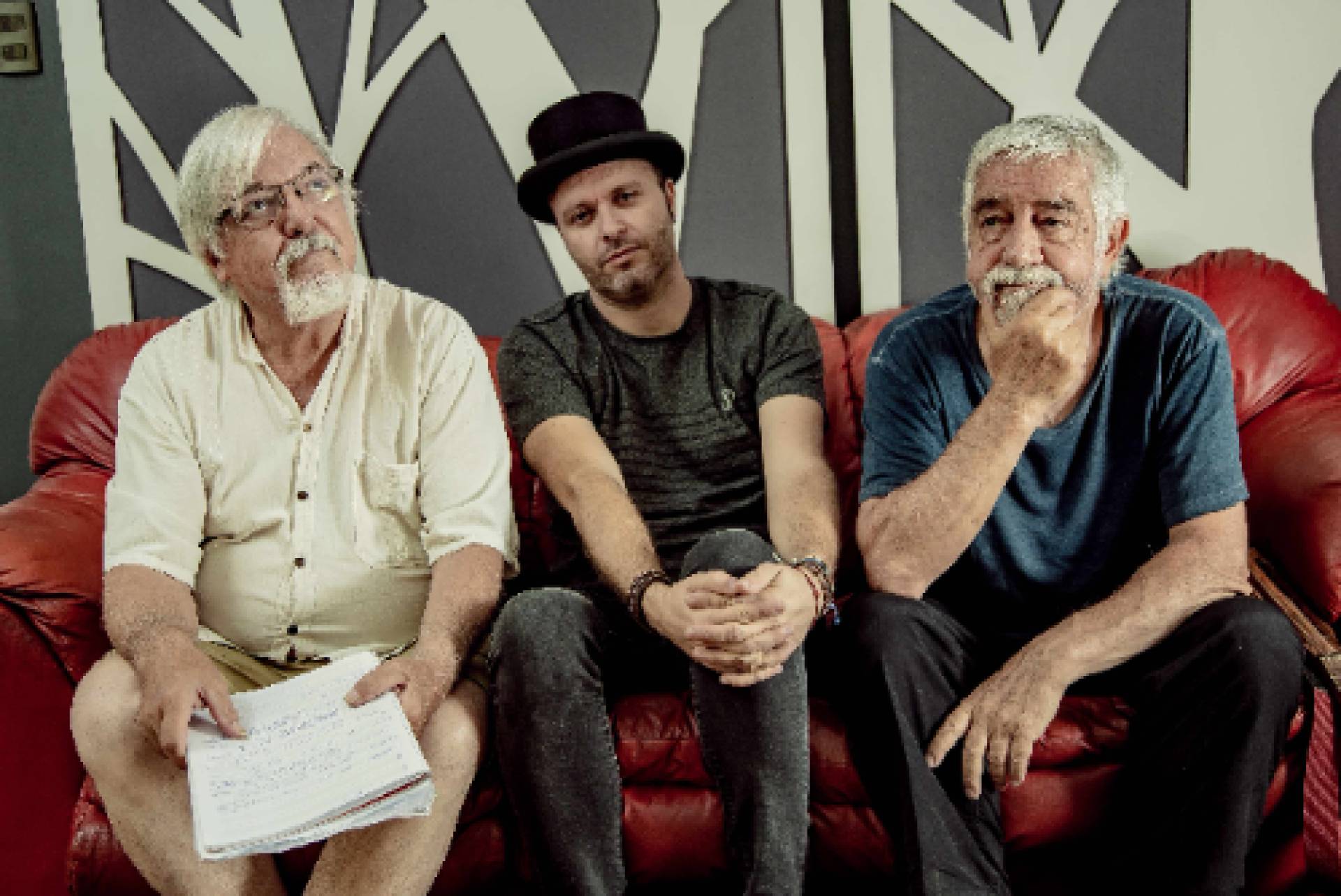 Inti Illimani actuarán en España en mayo y Ana Belén canta en el primer single