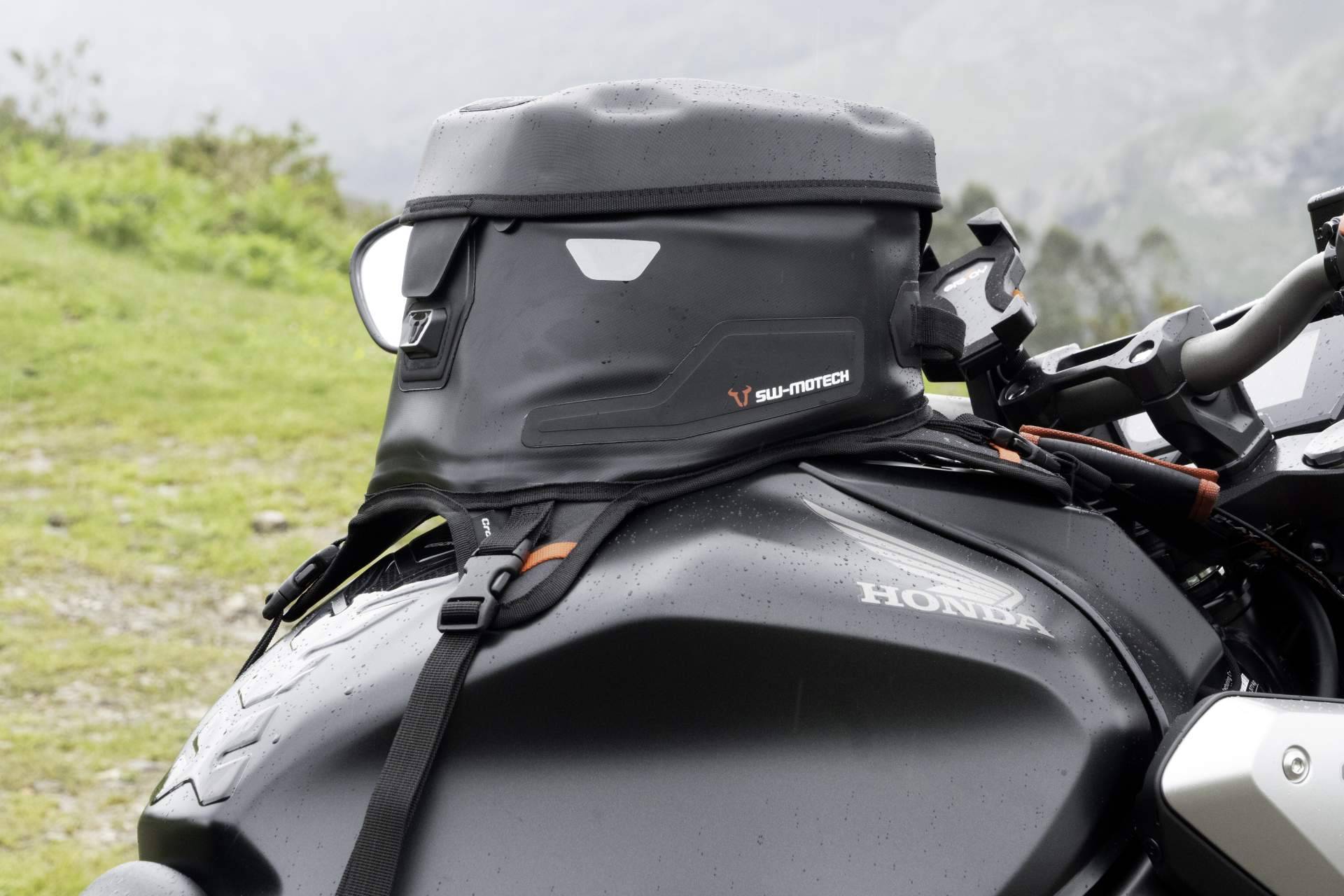 Este verano, con el equipaje para moto de SW-MOTECH, nadie se dejará nada en casa