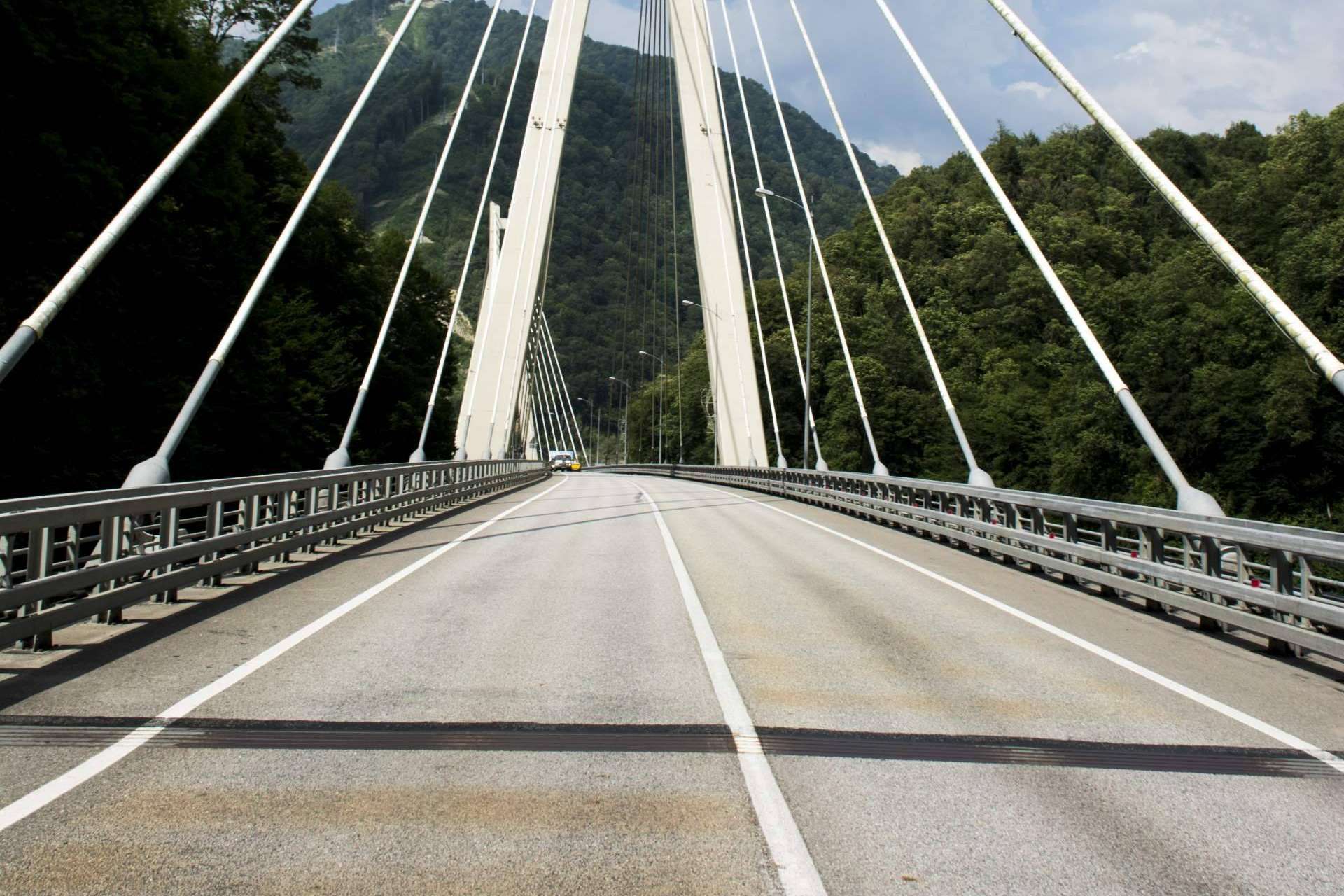 Las juntas de dilatación de Cauchos Verdú para el mantenimiento de las estructuras viales