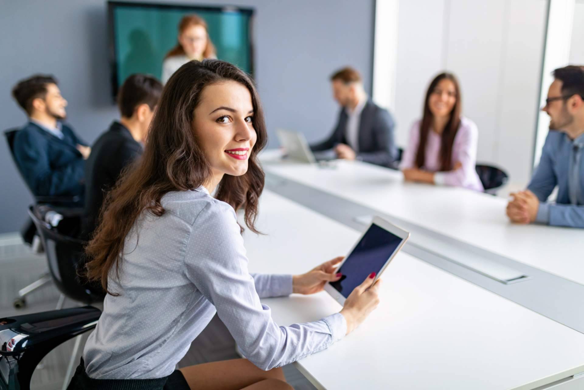 Convertirse en un profesional de la comunicación con el Máster en Comunicación Corporativa y Relaciones Públicas