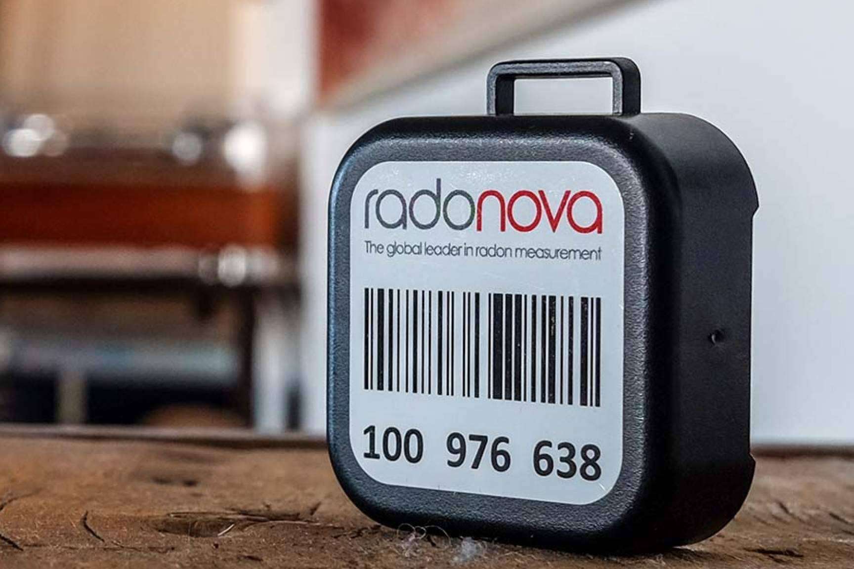 Conocer la diferencia entre la medida de radón de larga y de corta exposición