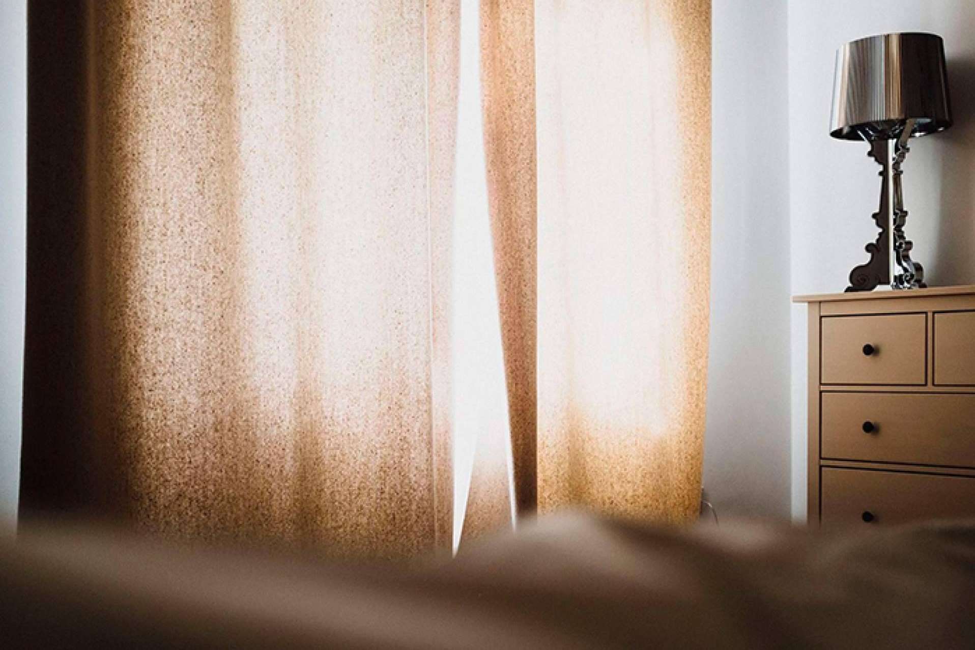 Venta e instalación de cortinas a medida en Madrid con Decotex Siglo XXI