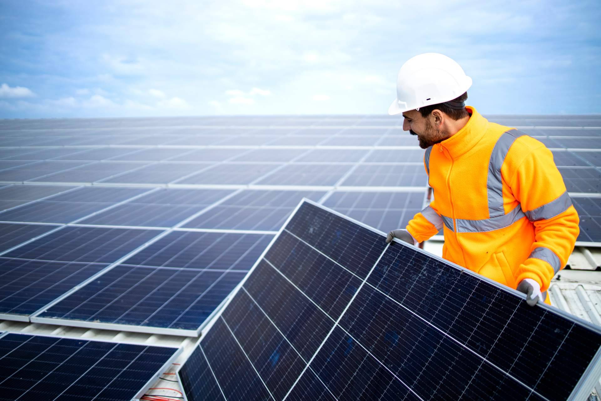 ¿Por qué es recomendable elegir a unos buenos instaladores de placas solares?