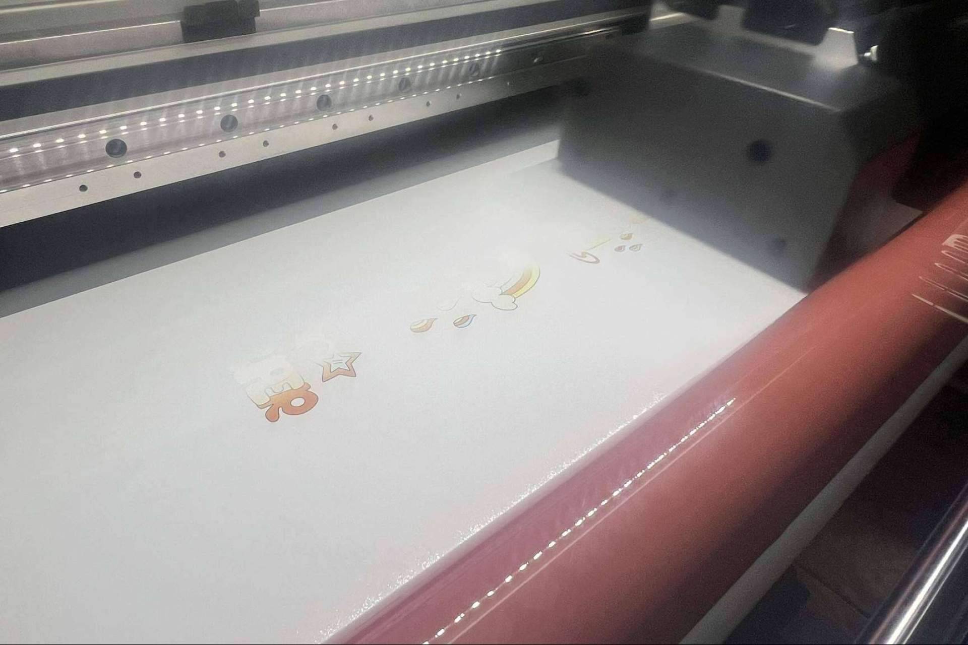 Aplicación DTF automática para diseñar los metros en DTF