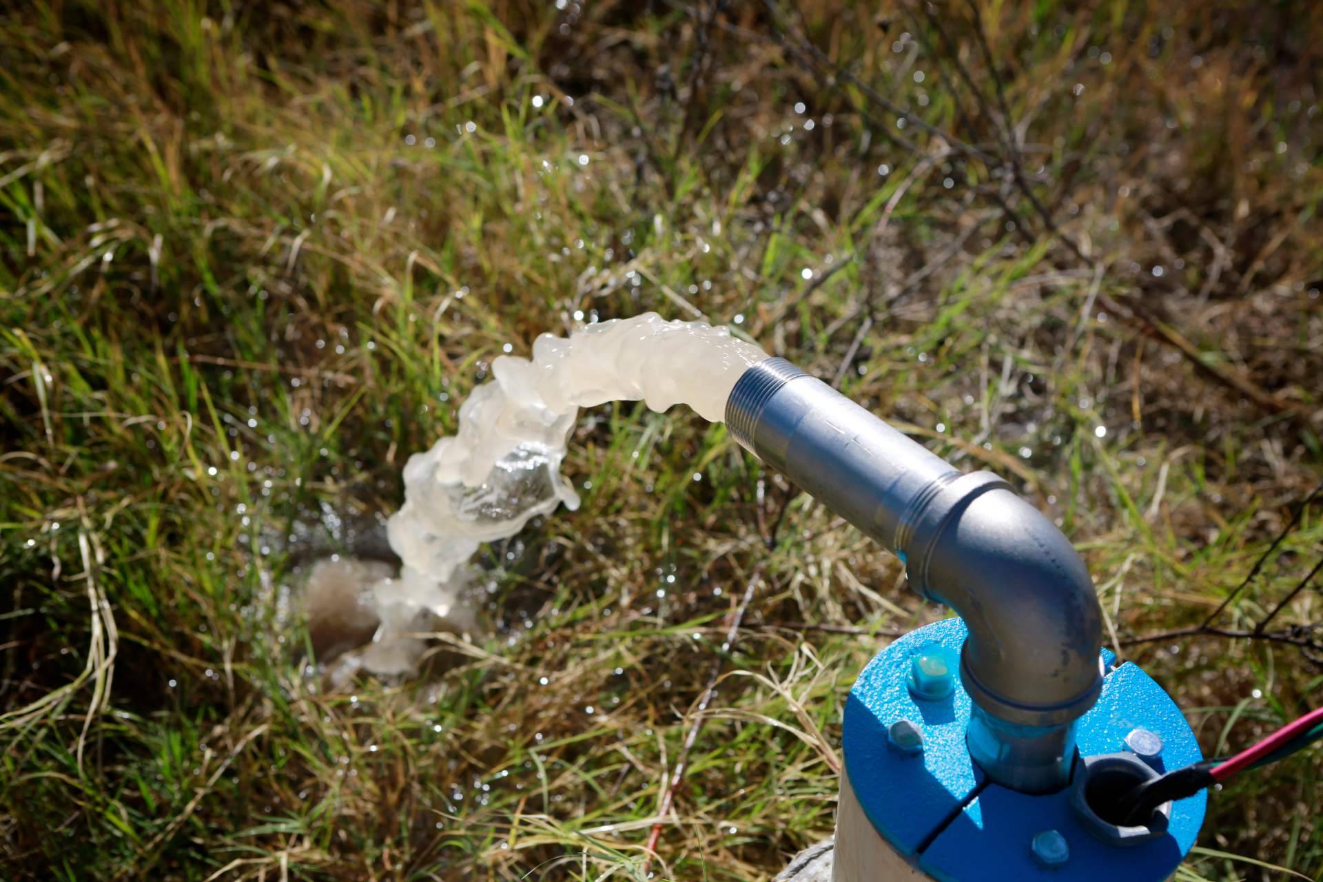 Solarbex expone las ventajas de la bomba de agua solar Ebosun