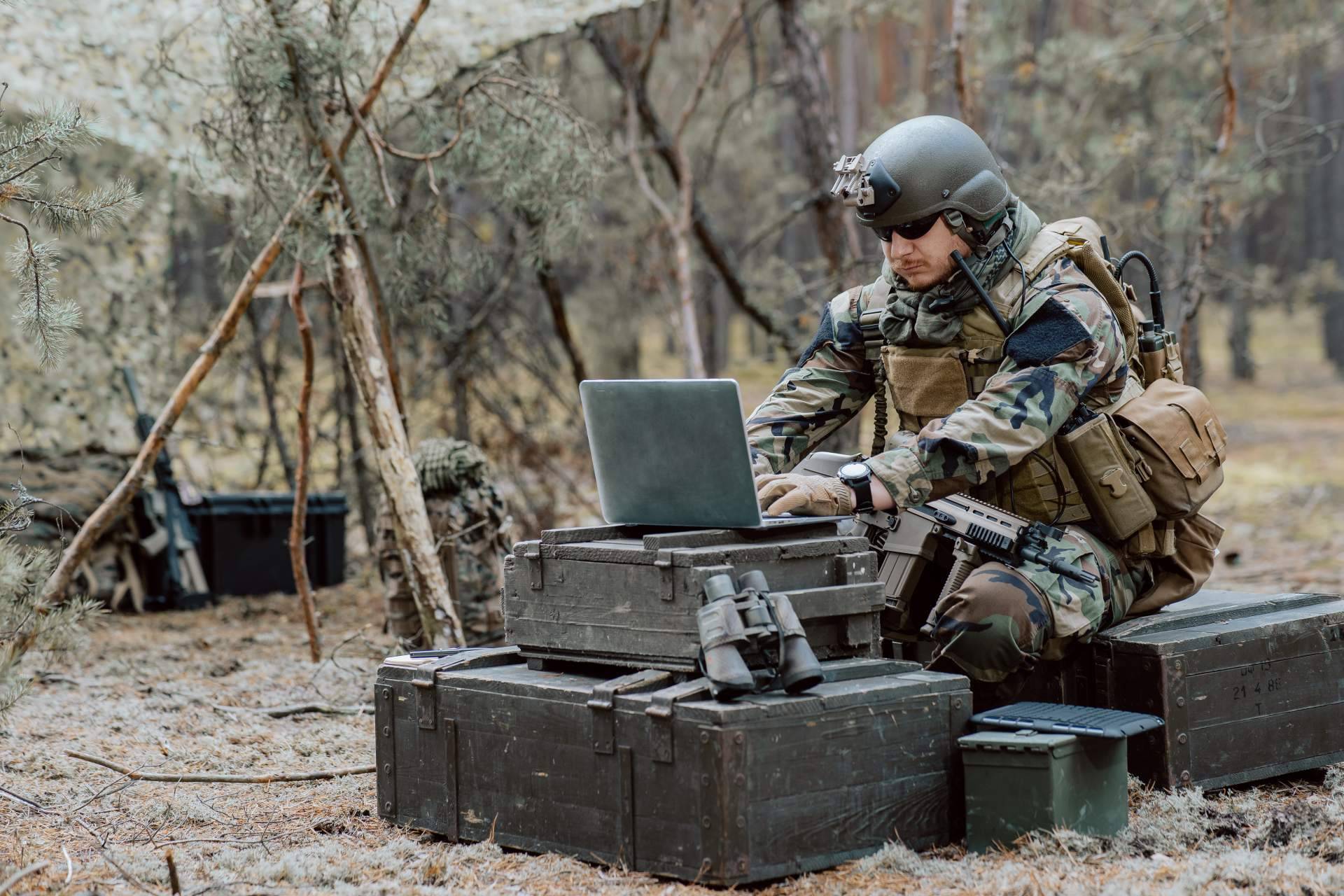 Todo lo que ofrece Distarmatex, empresa de suministros militares y policiales
