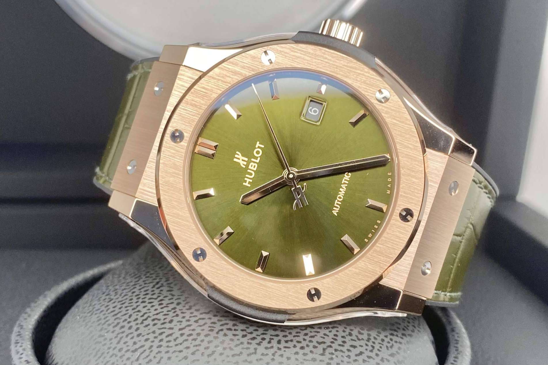 Trading Watchs ofrece un amplio catálogo de relojes de lujo que marcan la diferencia