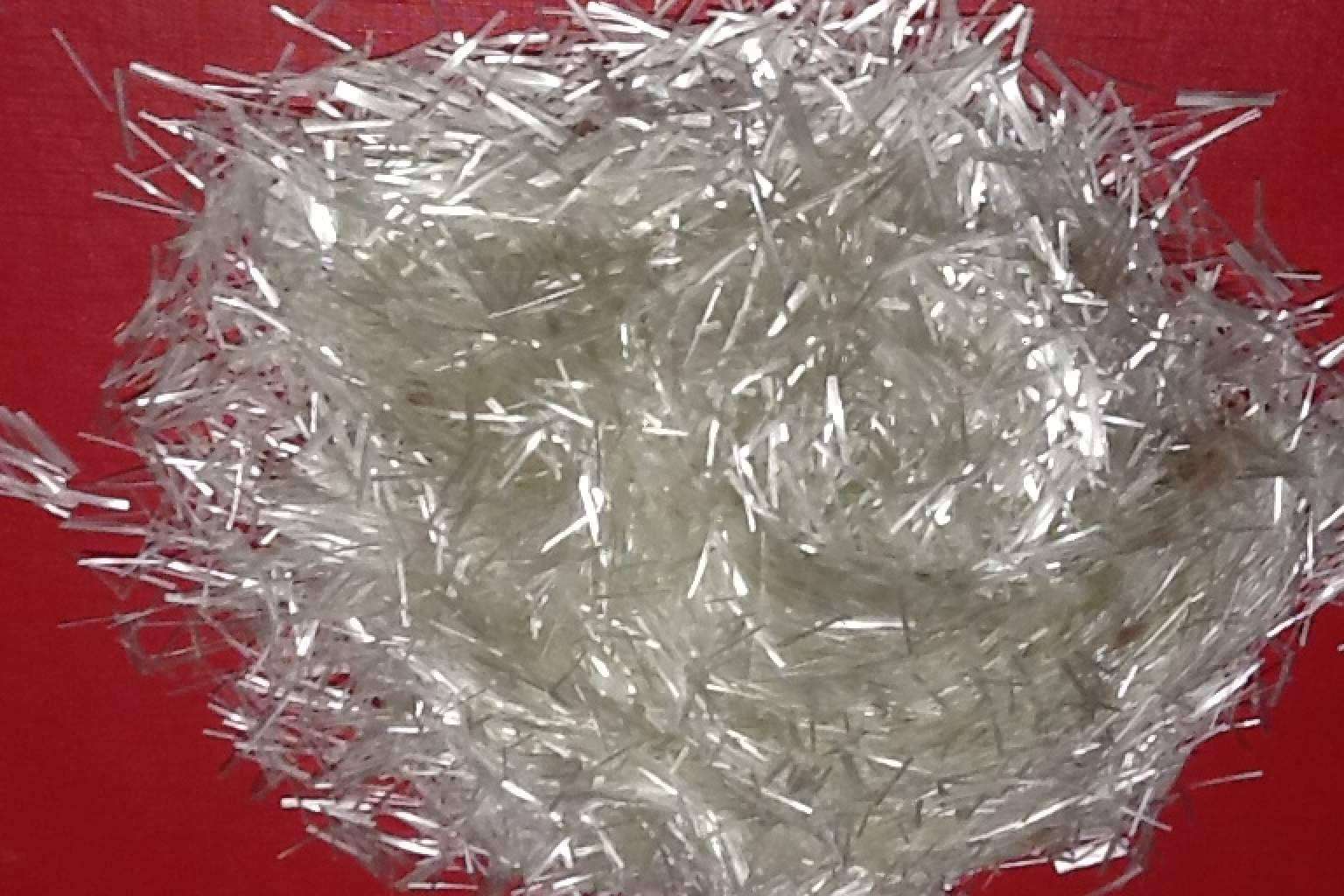 ¿Microfibras o macrofibras en hormigón?