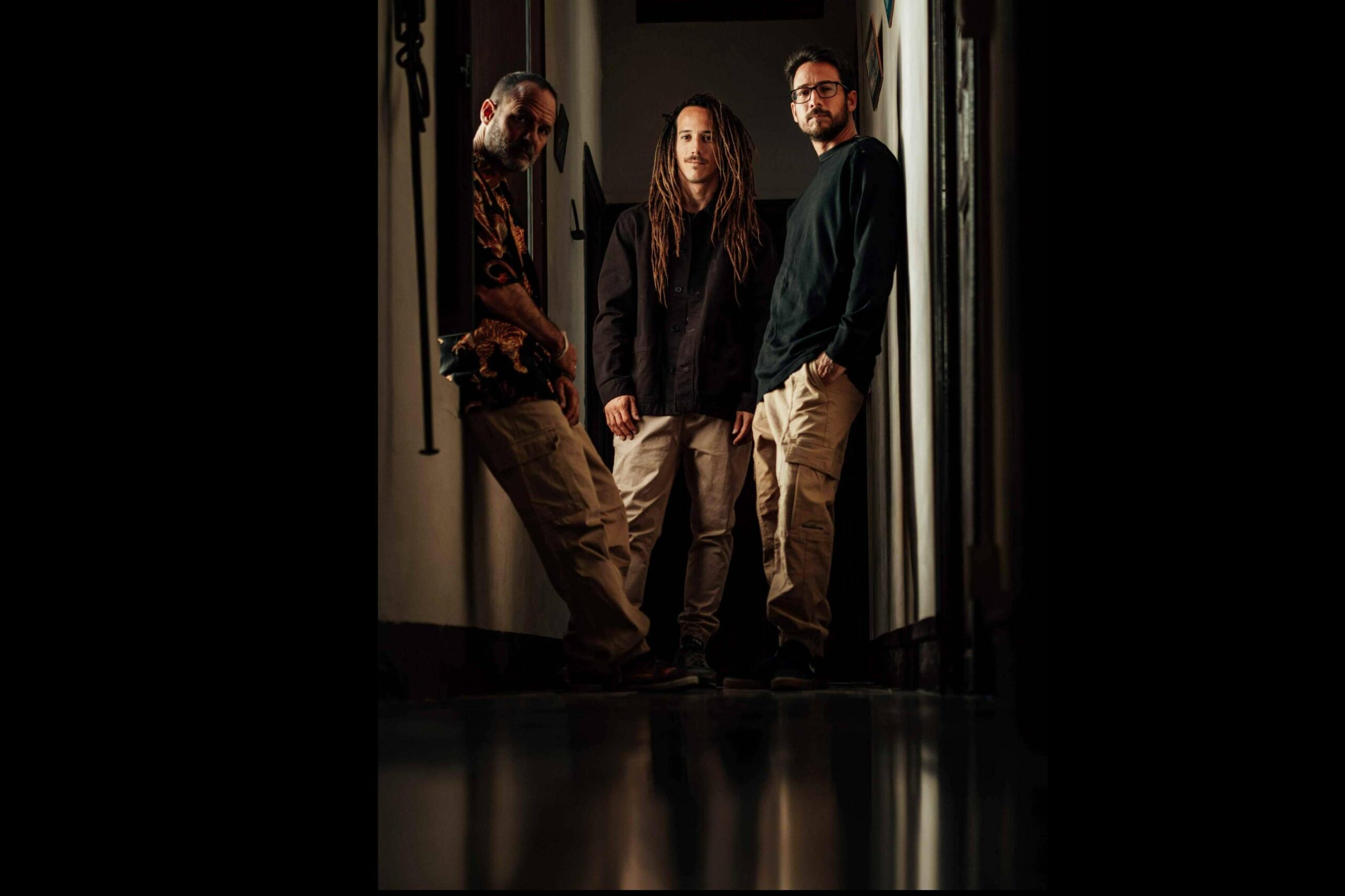 'Nuevo Comienzo' es el primer álbum de Awake