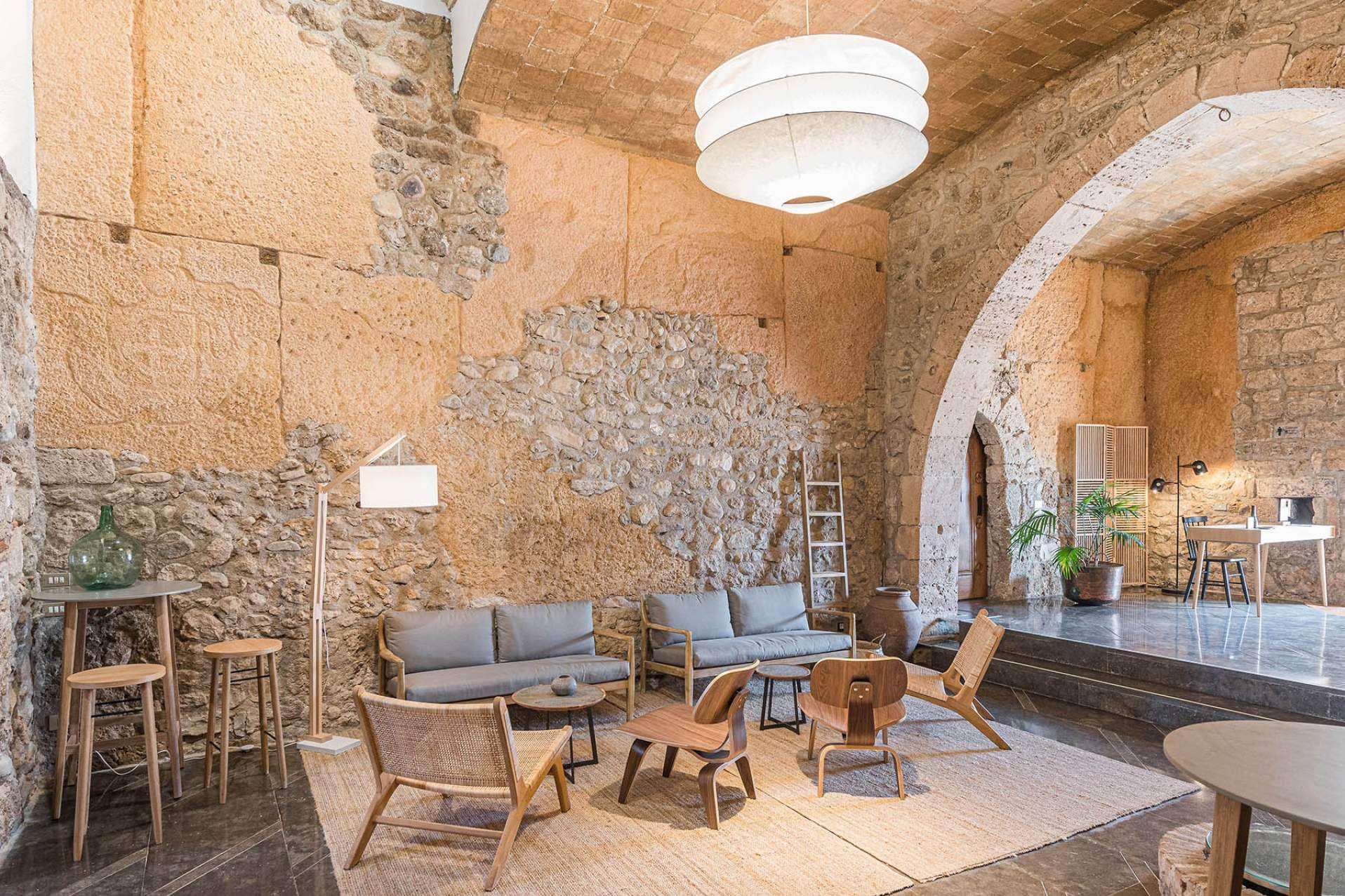 En Barcelona, ​​INDAStudio es un estudio de interiorismo que diseña cada espacio para que sea único