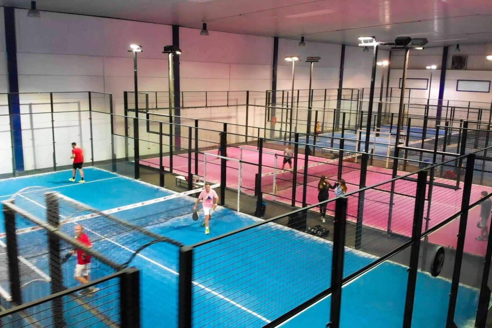 Pádel Indoor Seseña se une a la lista de clubs de pádel que apuestan por la iluminación de ÓptimaLED
