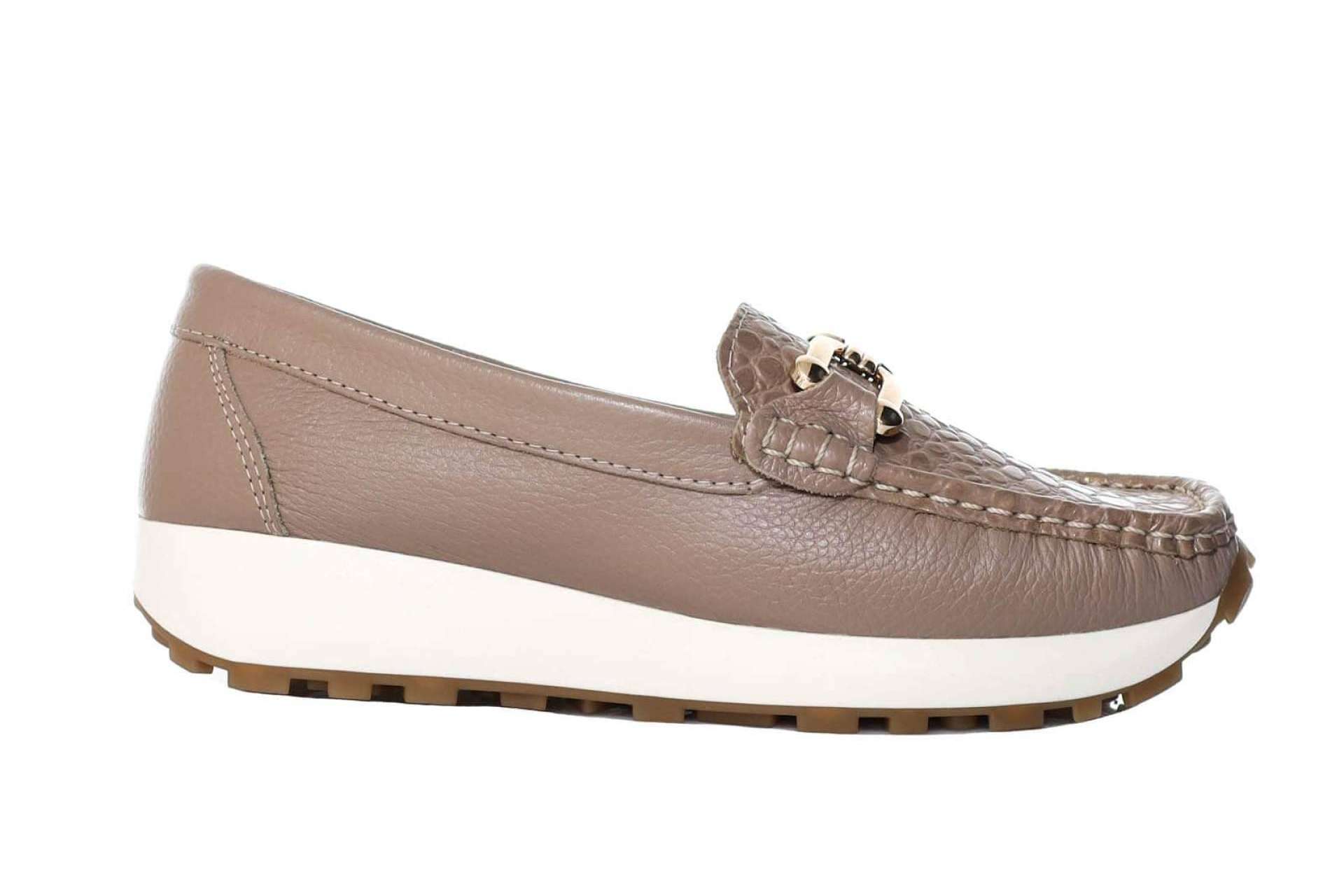 Los mocasines para mujer que pone a disposición la colección Zavatty