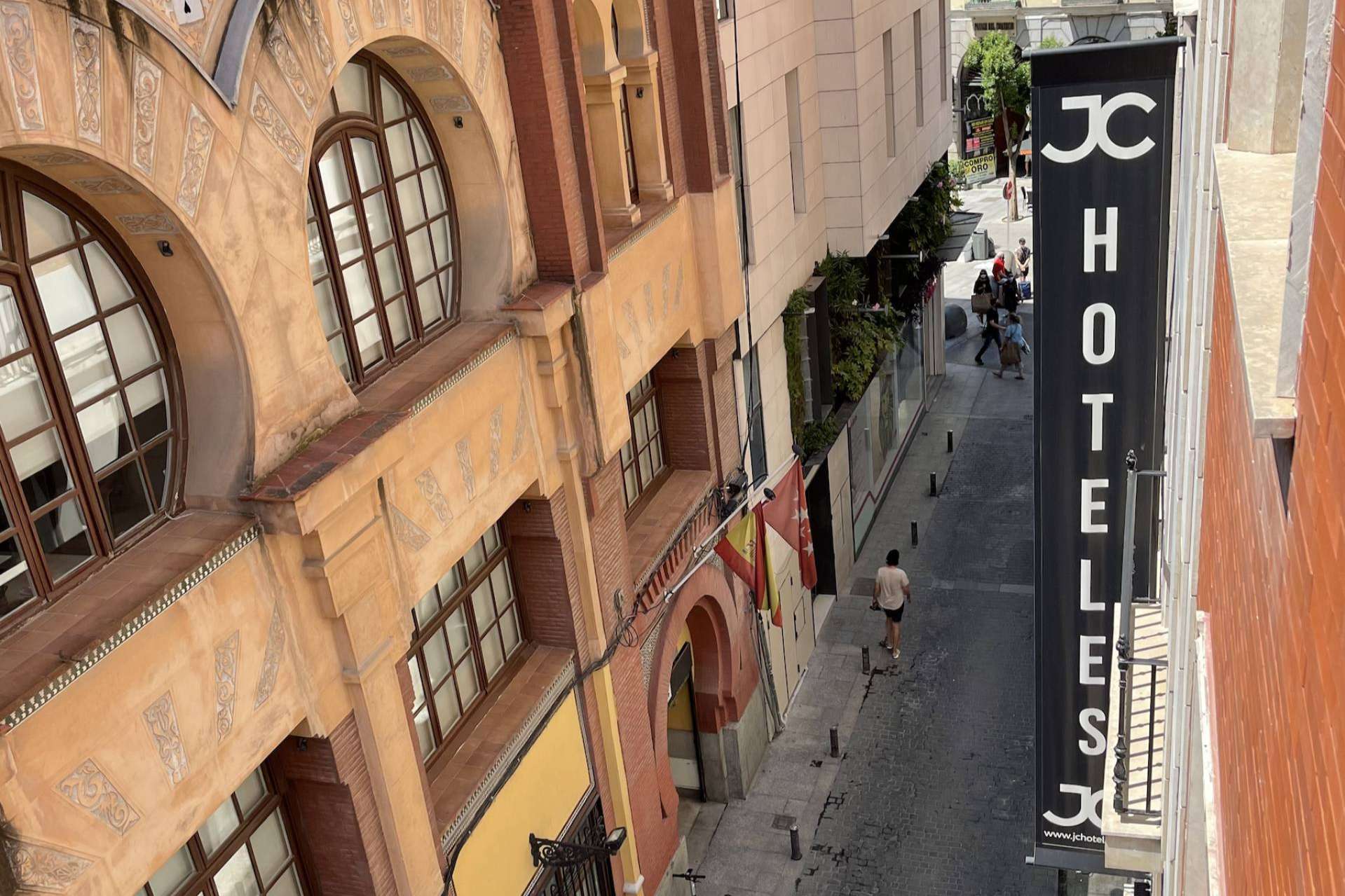 Uno de los mejores lugares donde conseguir hospedaje en Madrid, con JC ROOMS