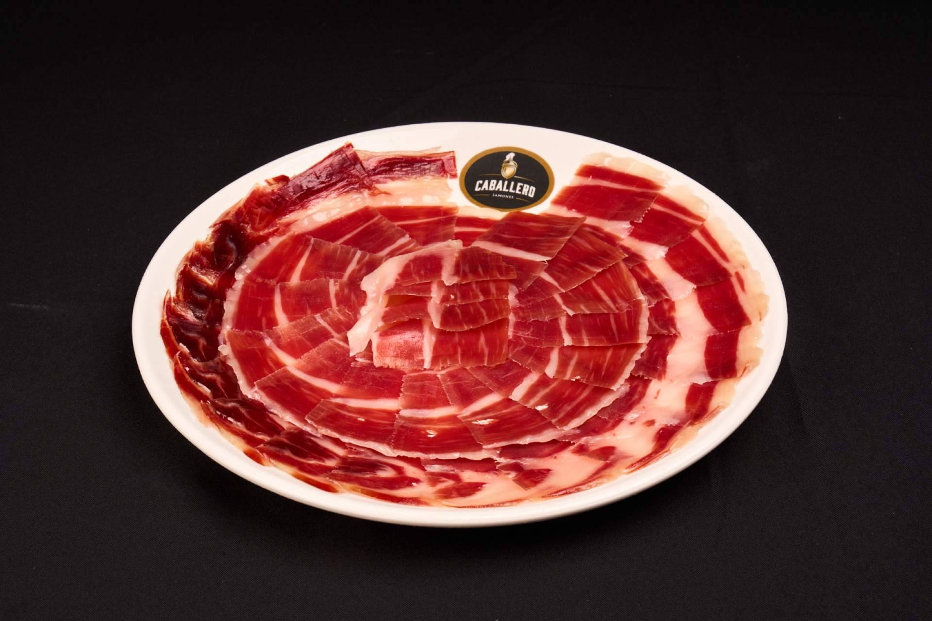 Jamón bellota 100% ibérico de la mano de Jamones Caballero