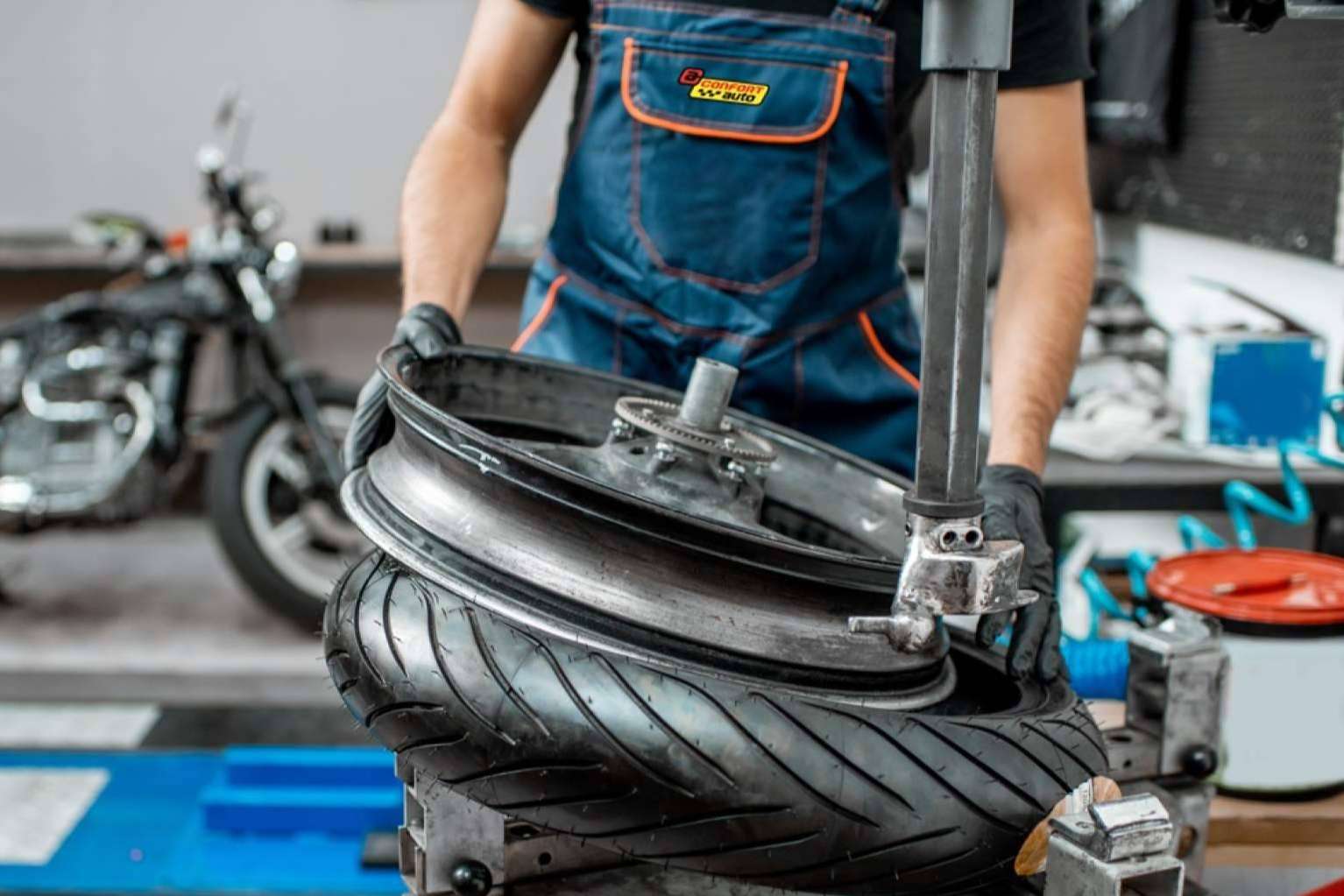 Conseguir neumáticos de moto en Confortauto