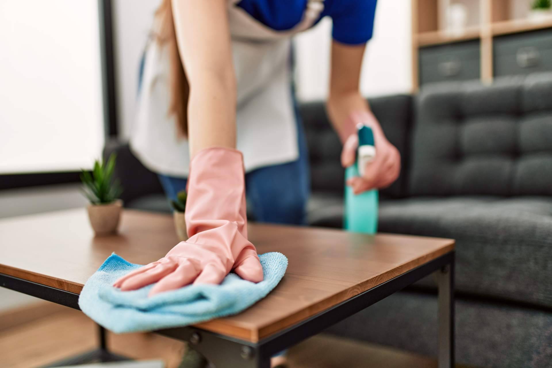 El empresario de éxito Adrián Din dirige EcoCleans, una firma de referencia en limpieza ecológica