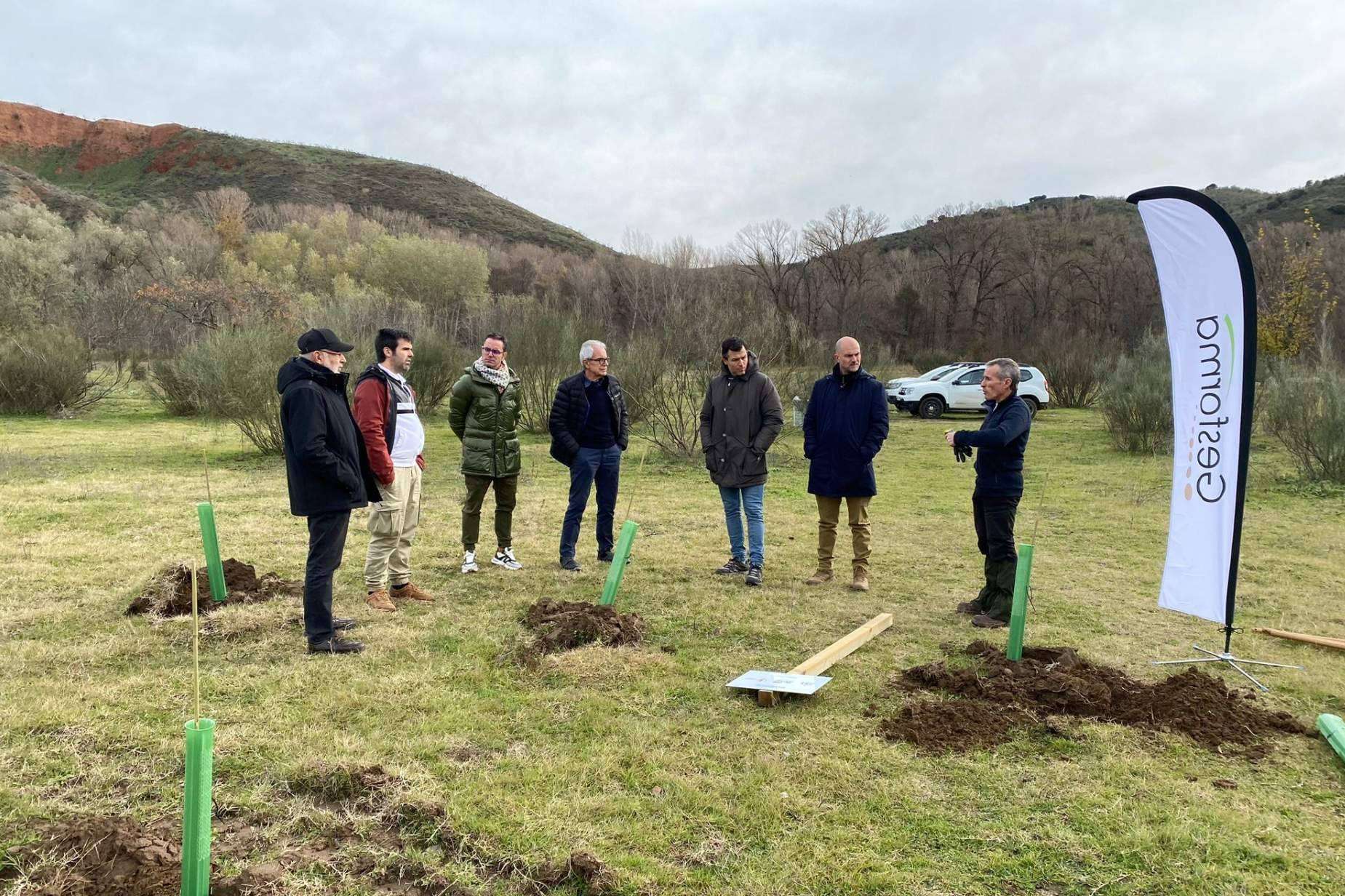Foxy y Fundación Alcoraz; en Torremocha de Jarama, nuevo bosque