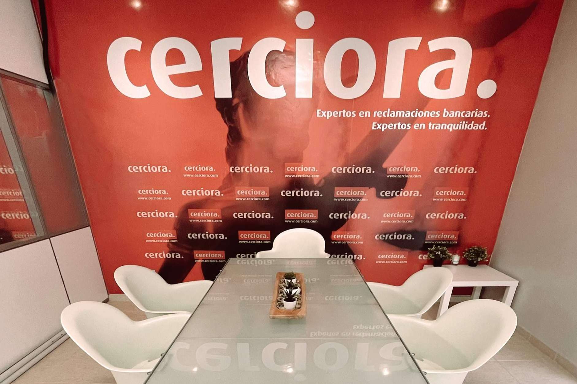 Cerciora ofrece un servicio especializado en reclamaciones bancarias