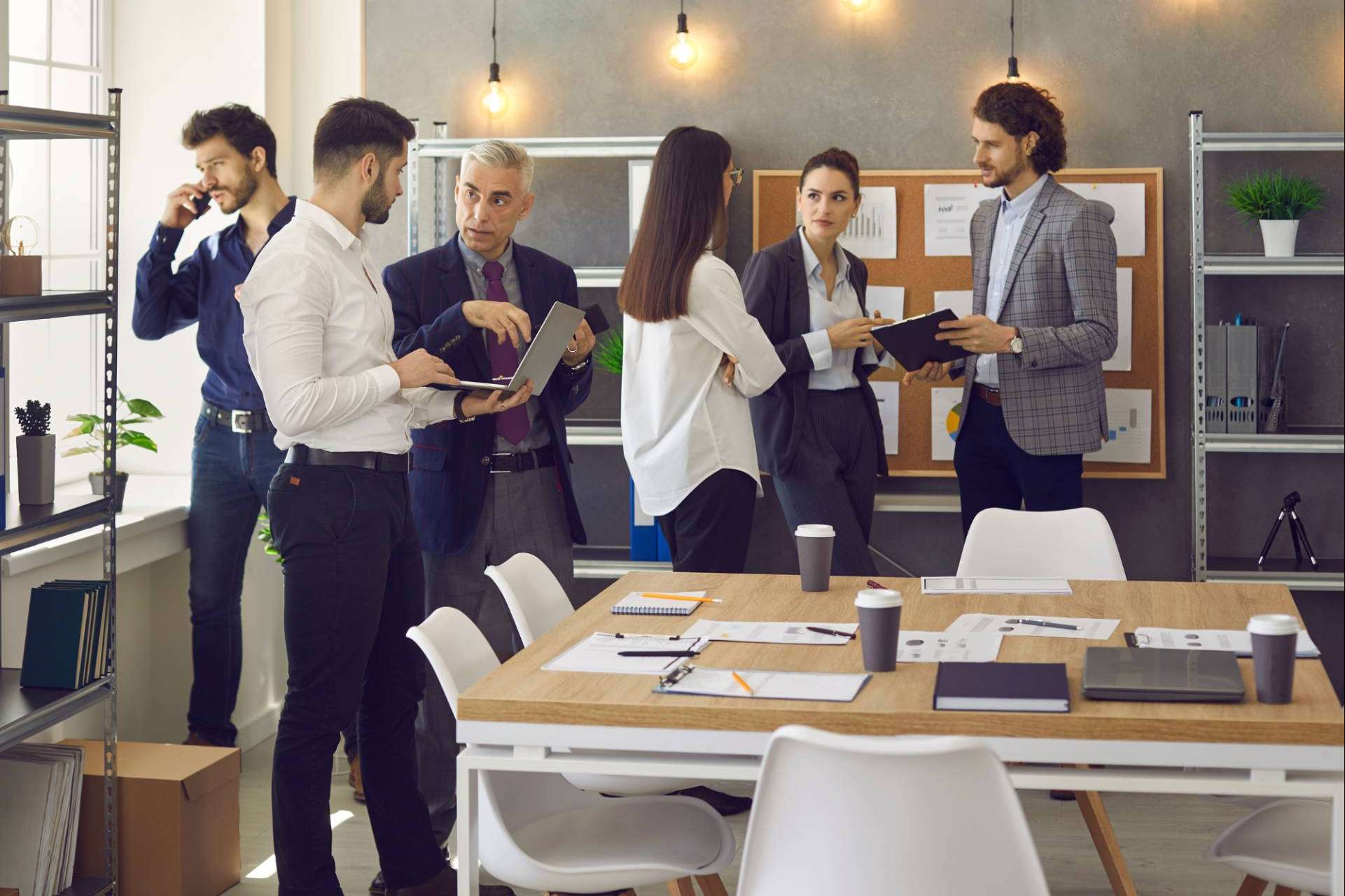 Oportunidades estratégicas en el sector hotelero con los programas de partners EISI SOFT