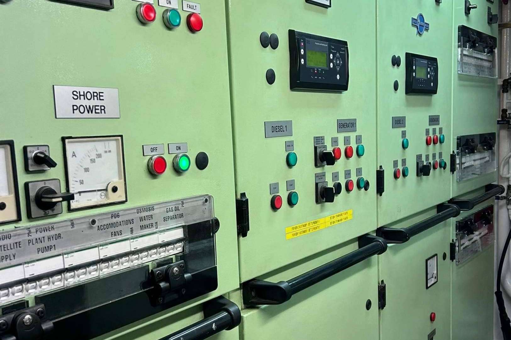 ¿Dónde encontrar un centro especializado en fotovoltaica con microinversores? Cireval Electrónica
