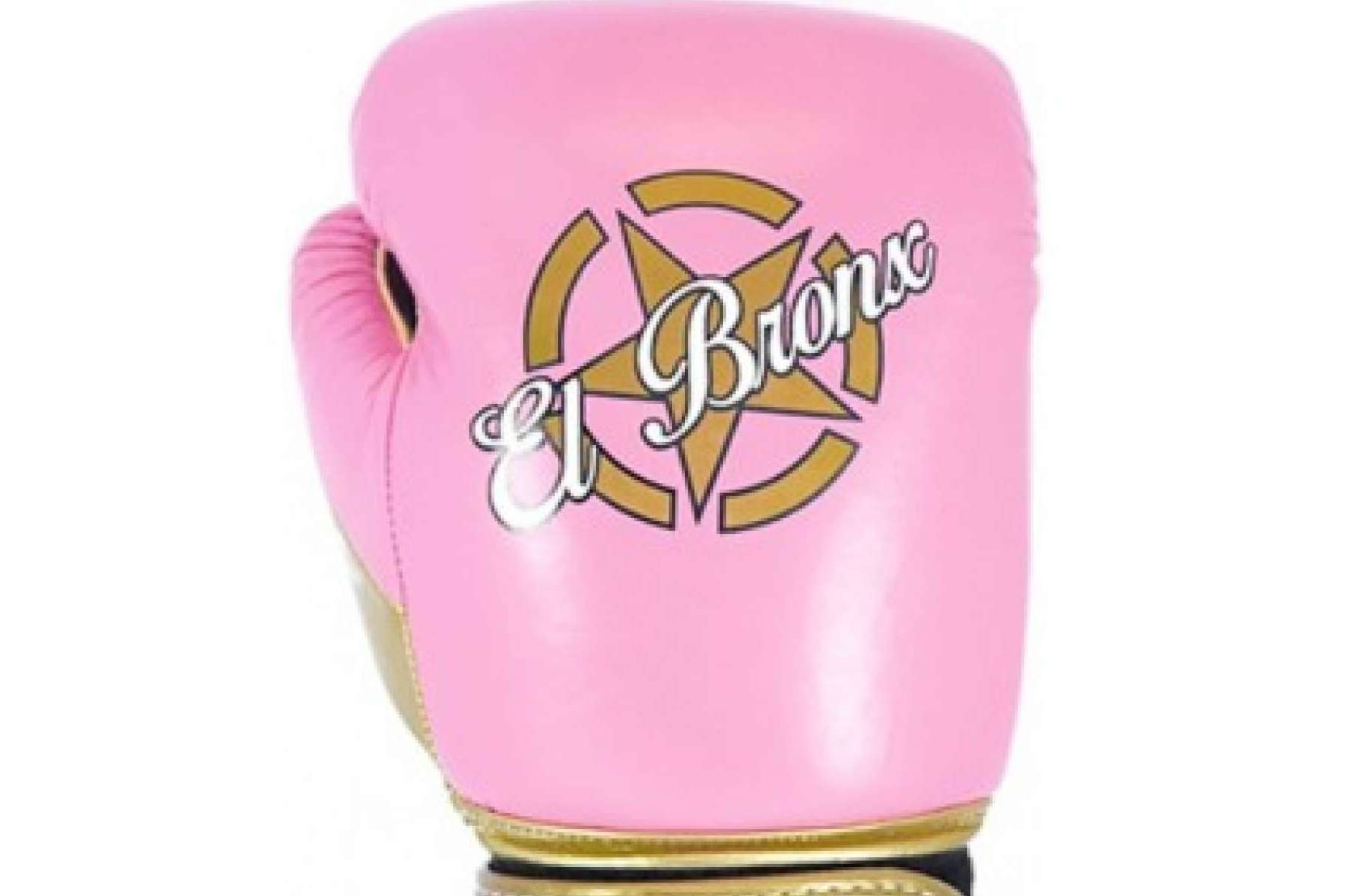 En la práctica de deportes de contacto es importante usar guantes de boxeo