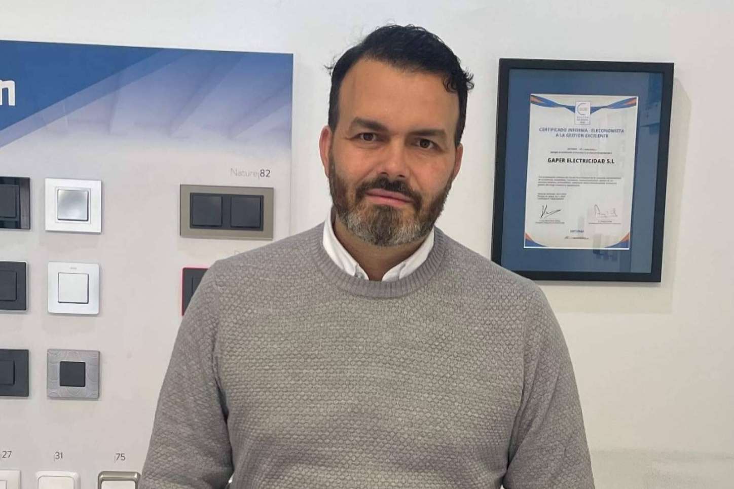 GaperElectricidad.es ha sido galardonado con el premio excelencia empresarial