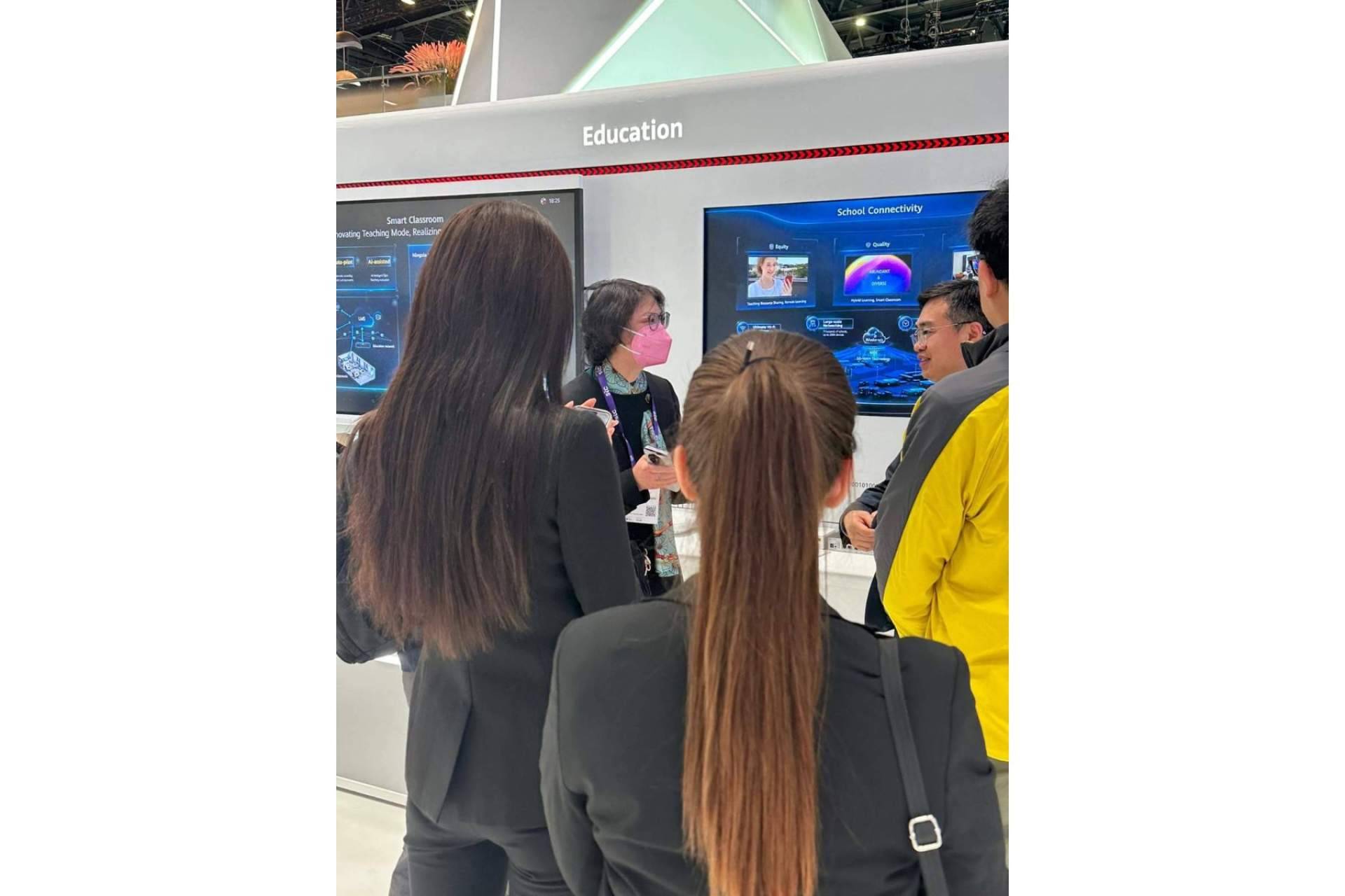 Instituto Español Funerario con las últimas tecnologías del Mobile World Congress 2024